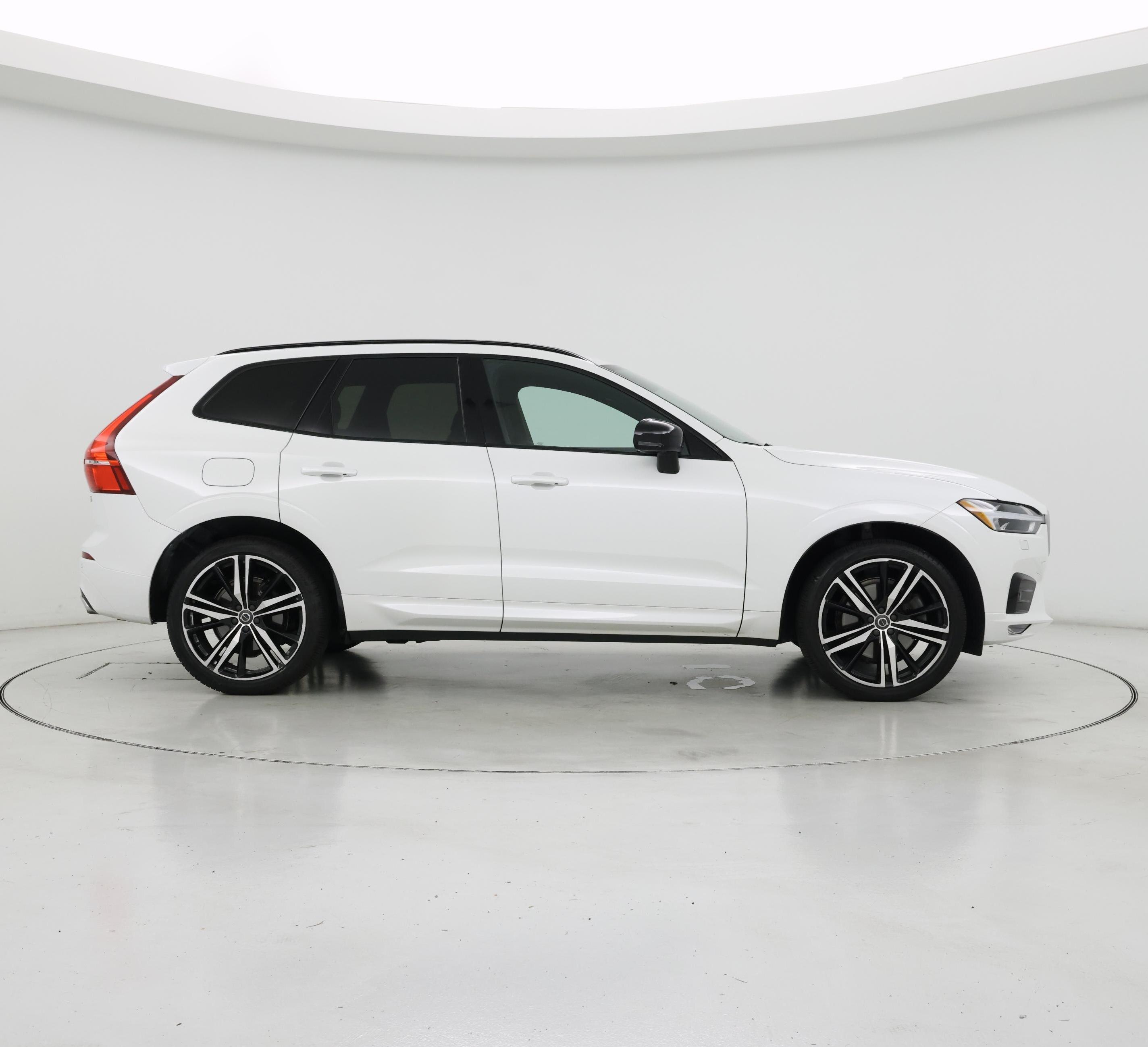 Thumbnail: 2020 Volvo XC60 - 7