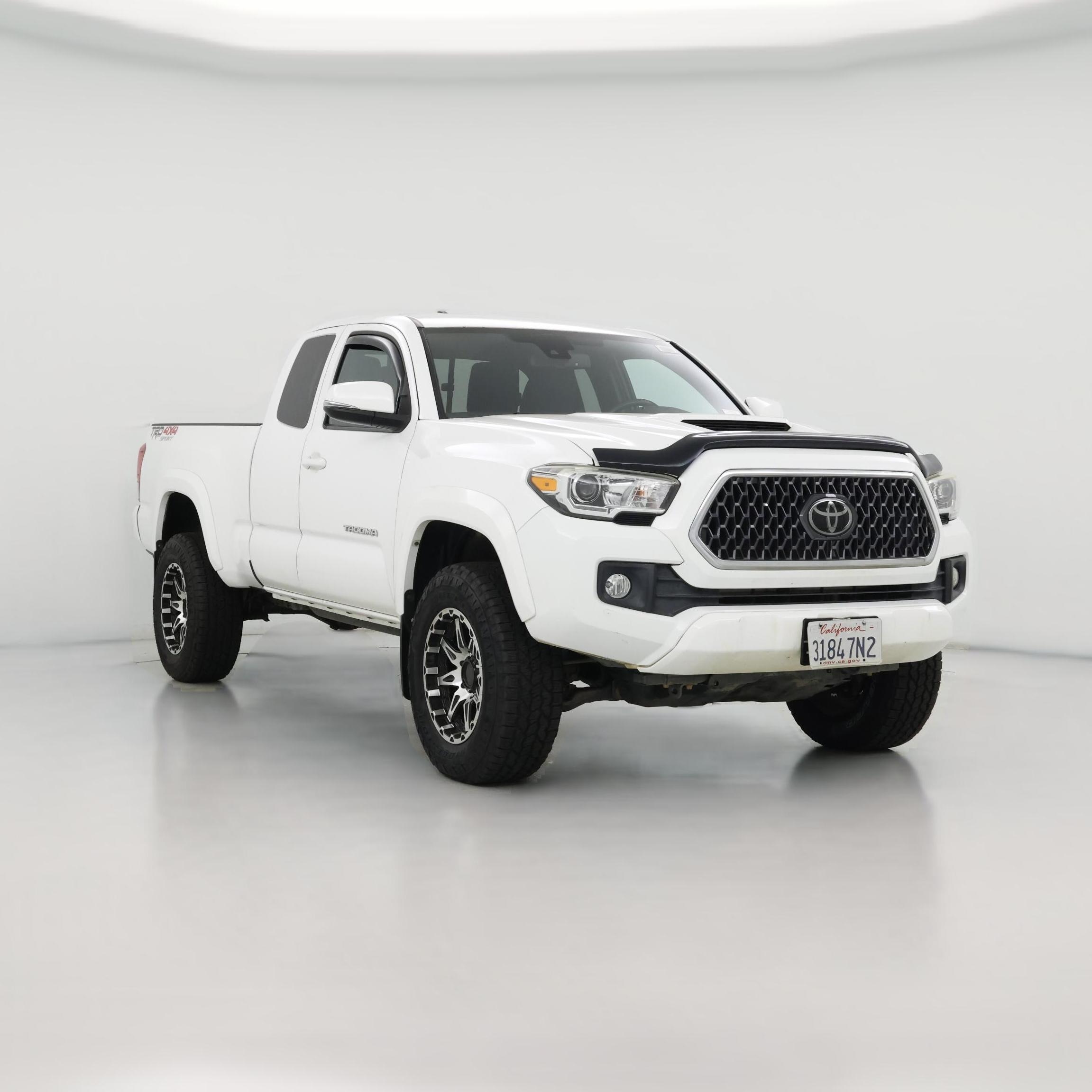 Thumbnail: 2018 Toyota Tacoma - 1