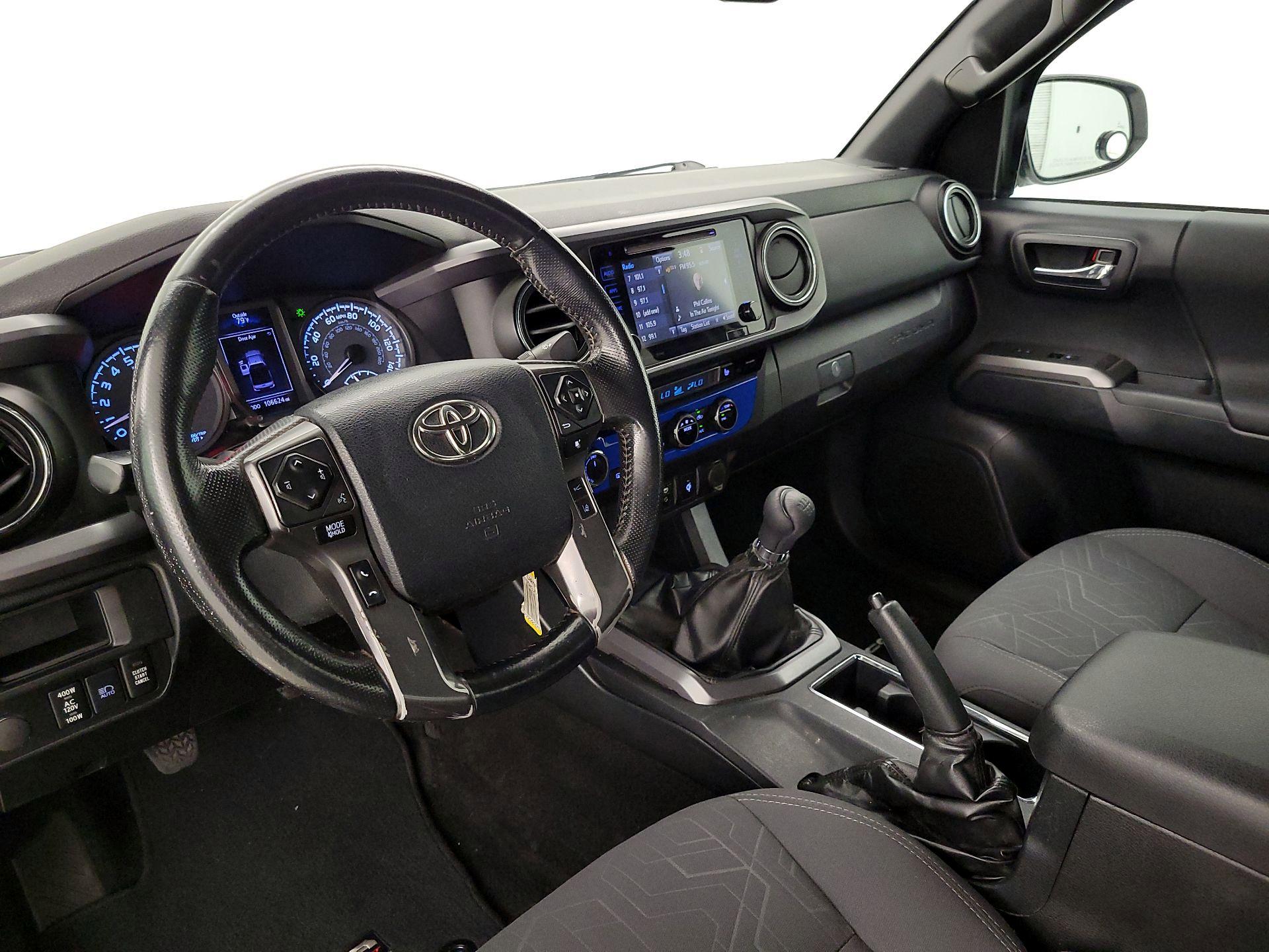Thumbnail: 2018 Toyota Tacoma - 9