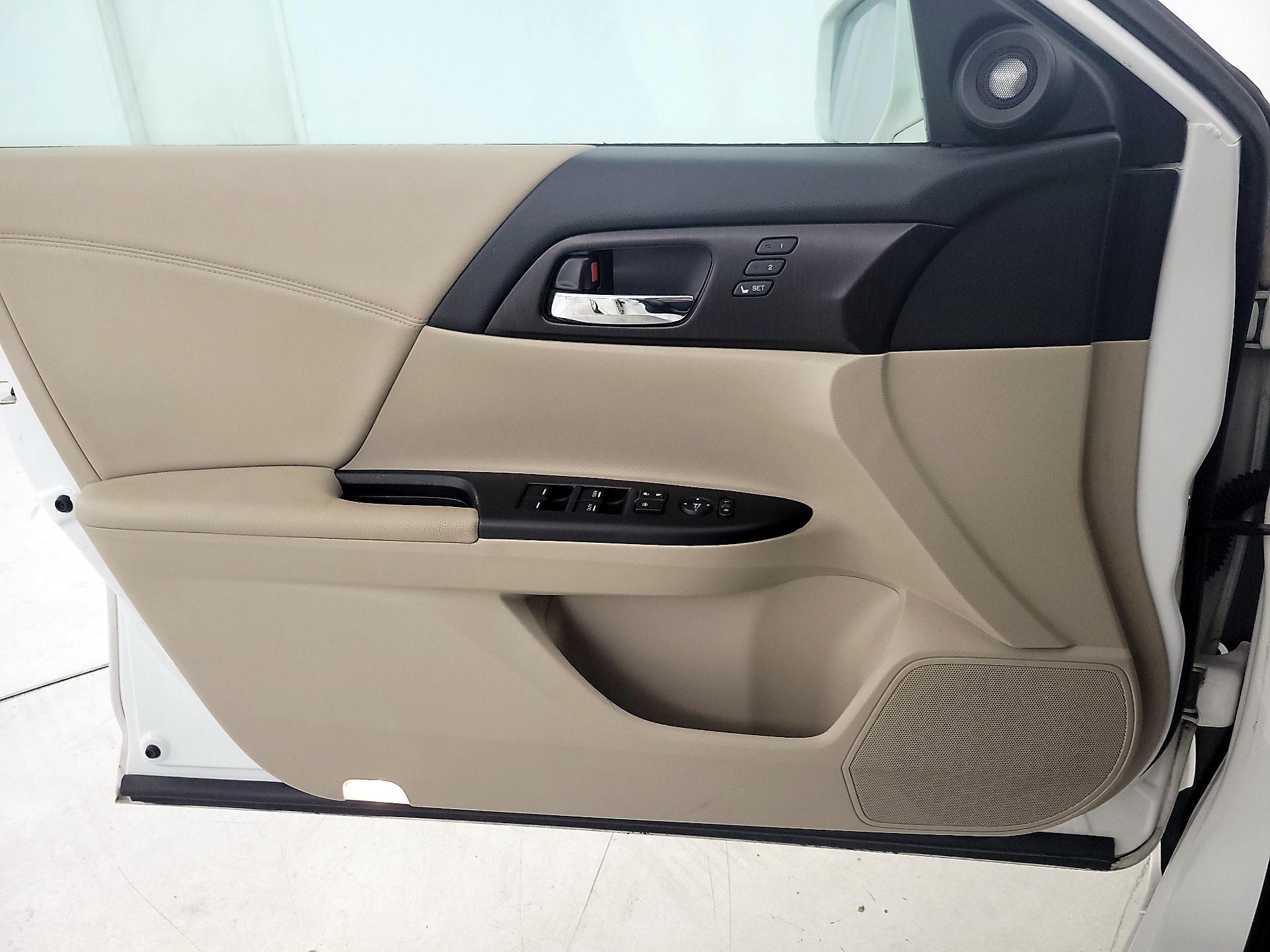 Thumbnail: 2014 Honda Accord - 12