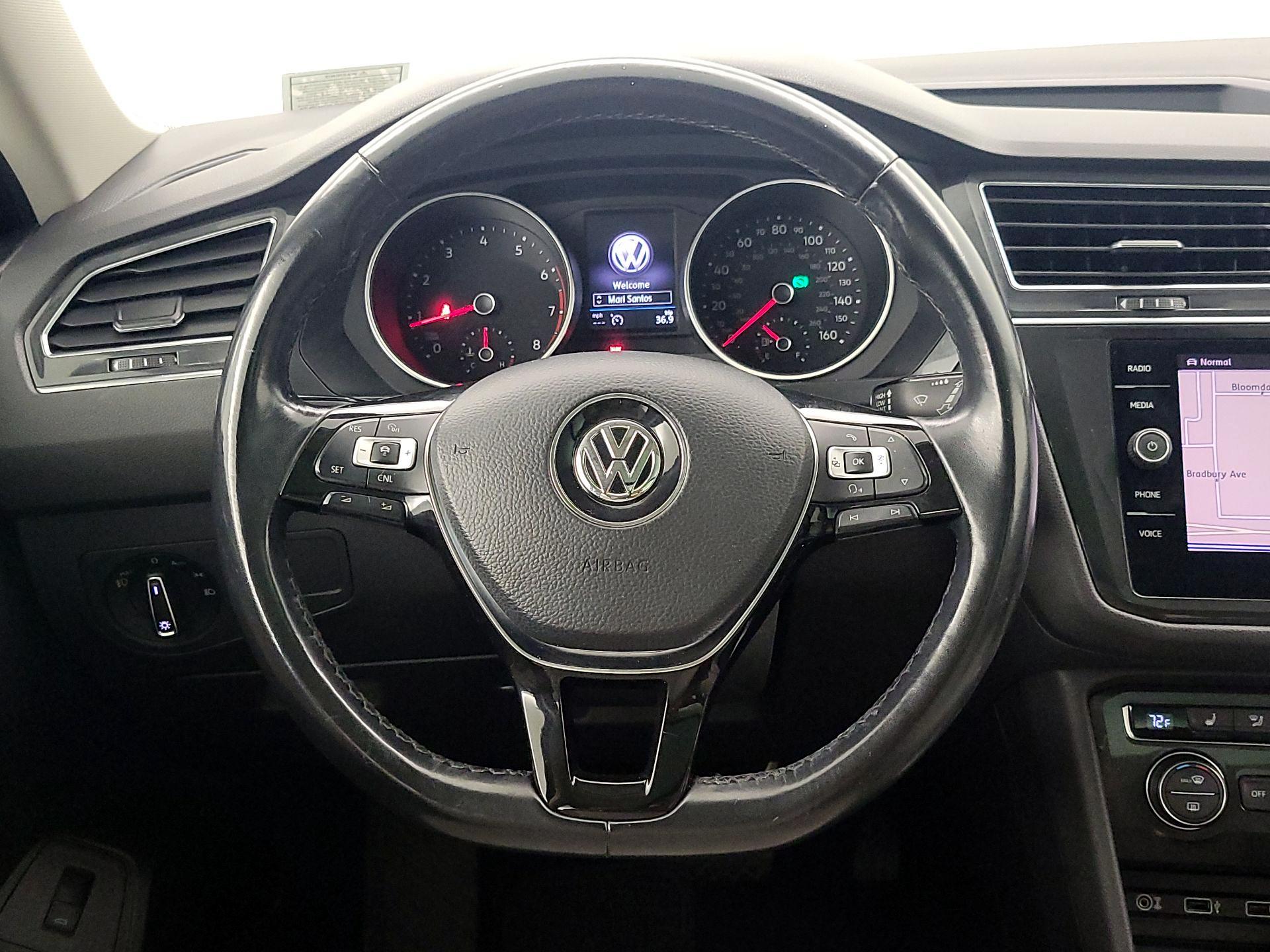 Thumbnail: 2018 Volkswagen Tiguan - 10