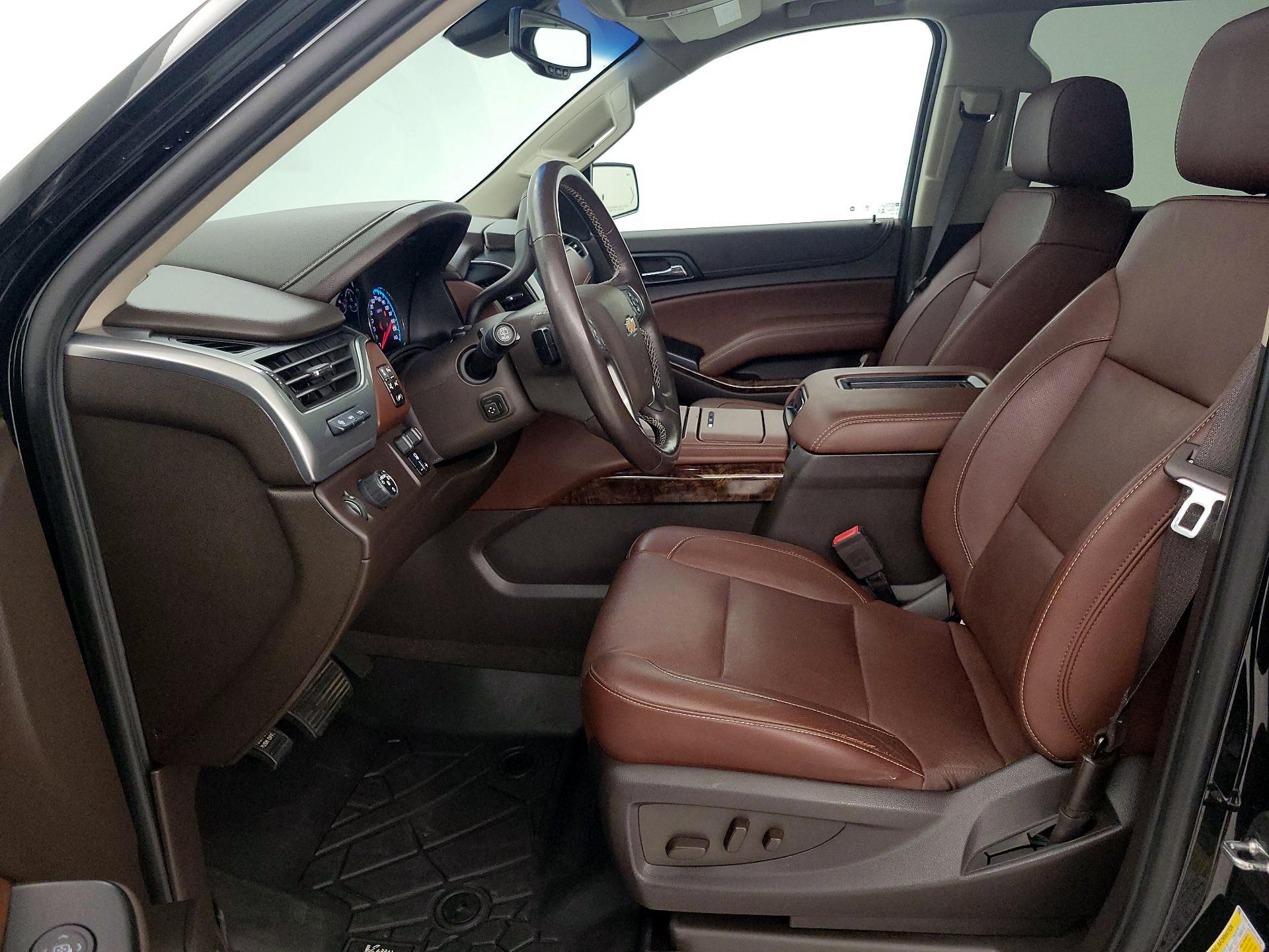 Thumbnail: 2019 Chevrolet Suburban - 11