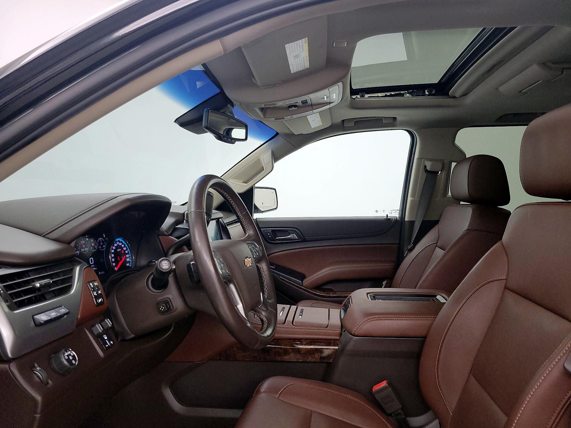 Thumbnail: 2019 Chevrolet Suburban - 20