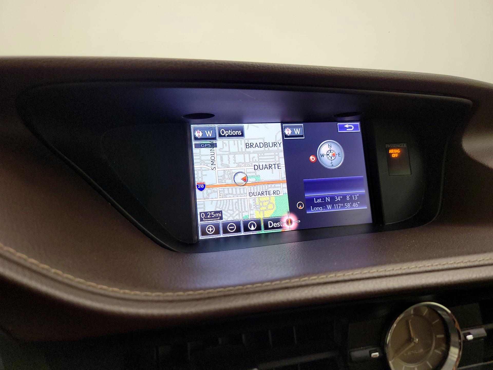 Thumbnail: 2016 Lexus ES - 14