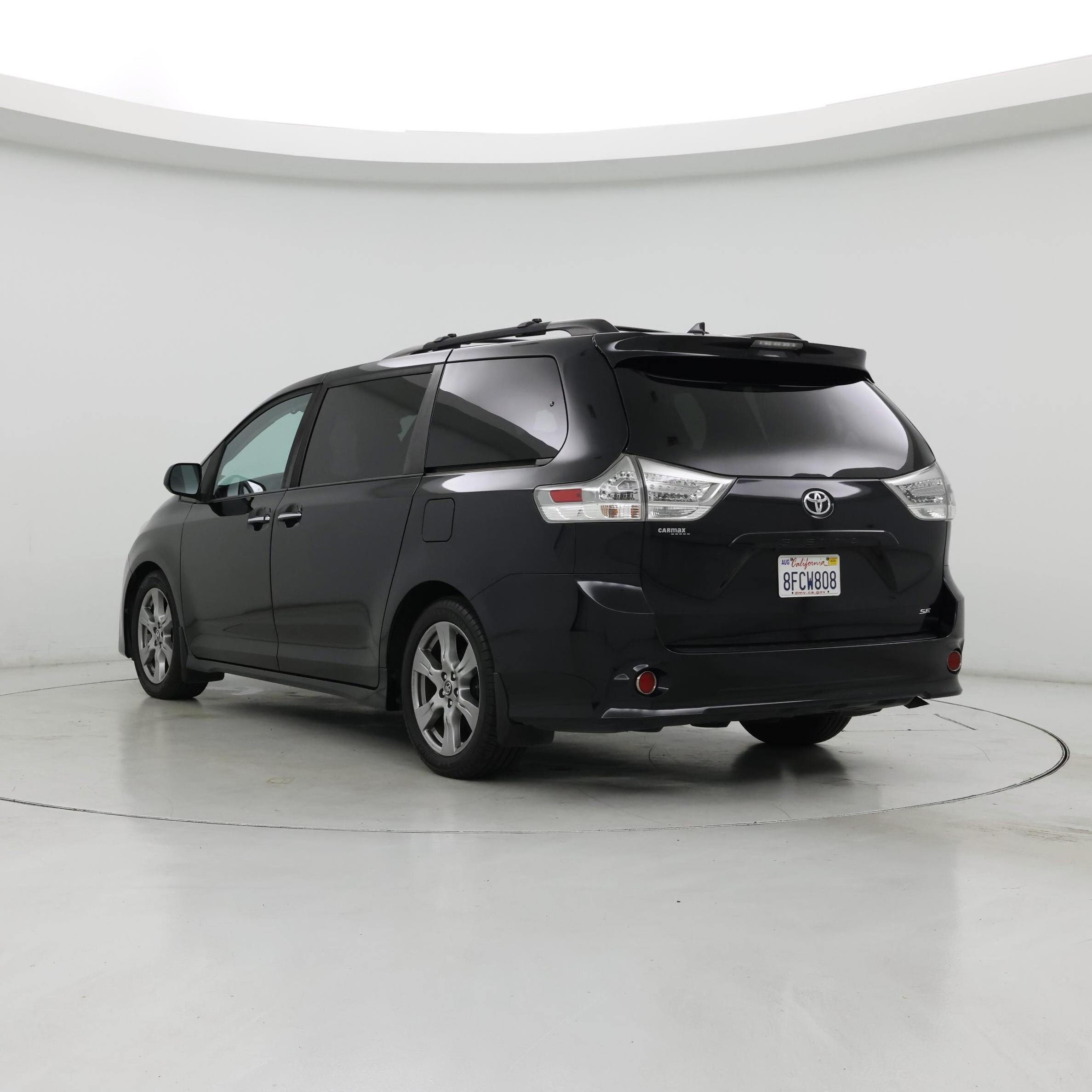 Thumbnail: 2018 Toyota Sienna - 2