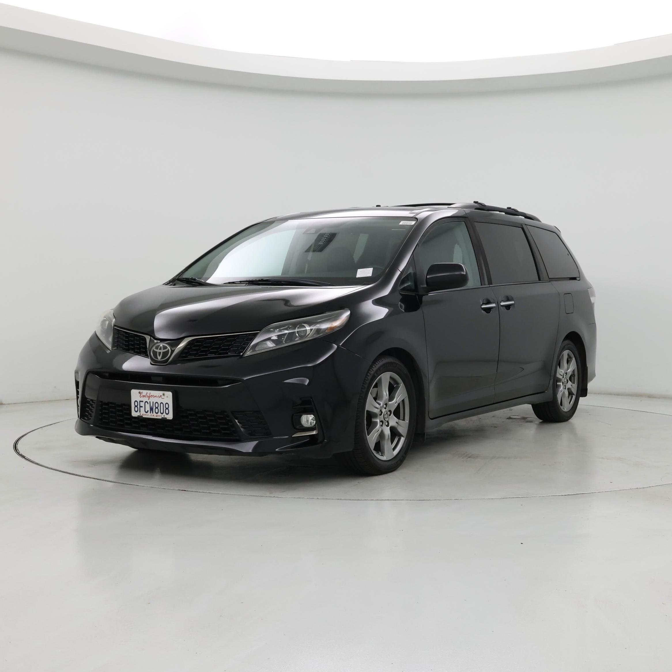 Thumbnail: 2018 Toyota Sienna - 4
