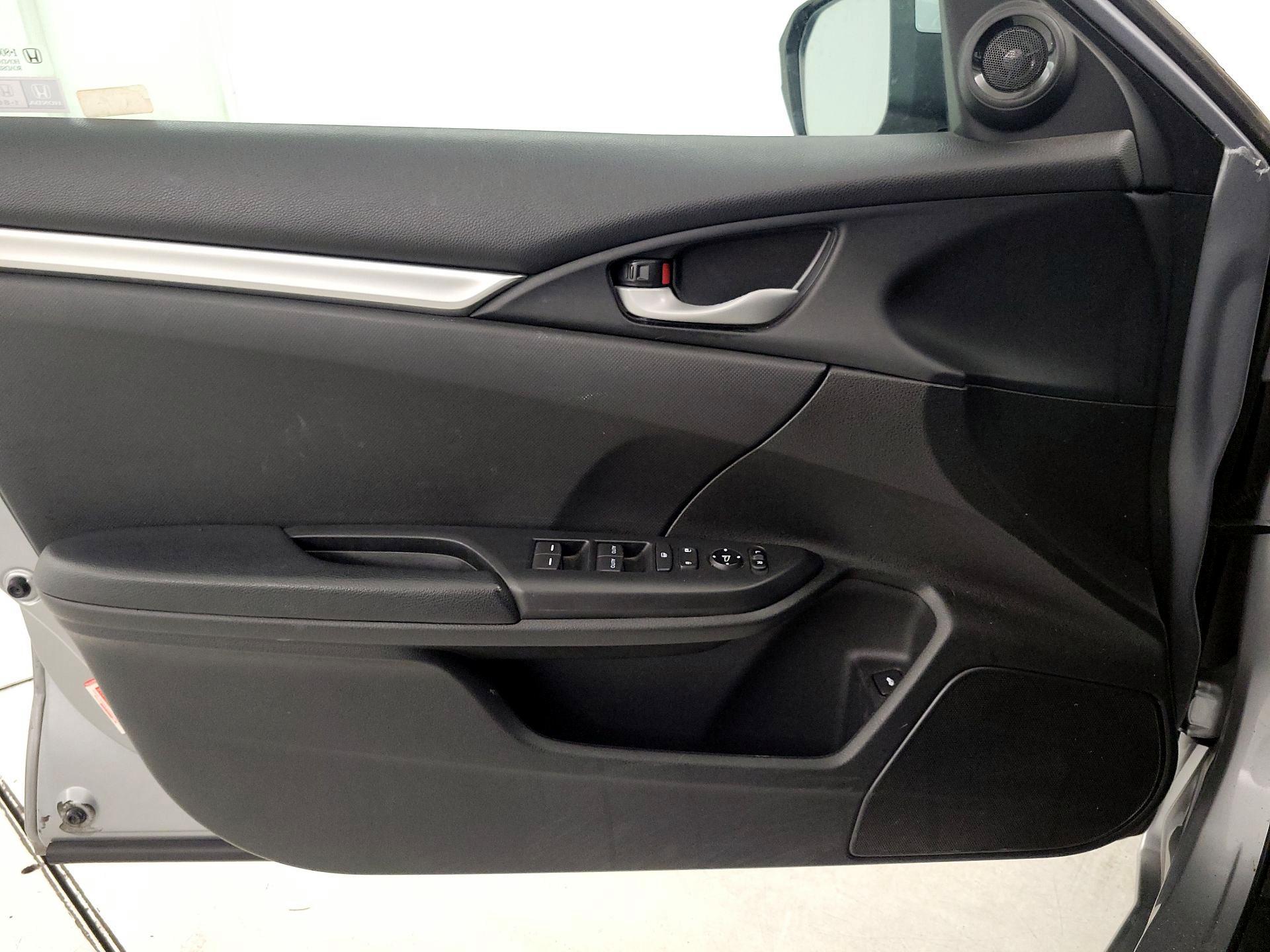 Thumbnail: 2019 Honda Civic - 12