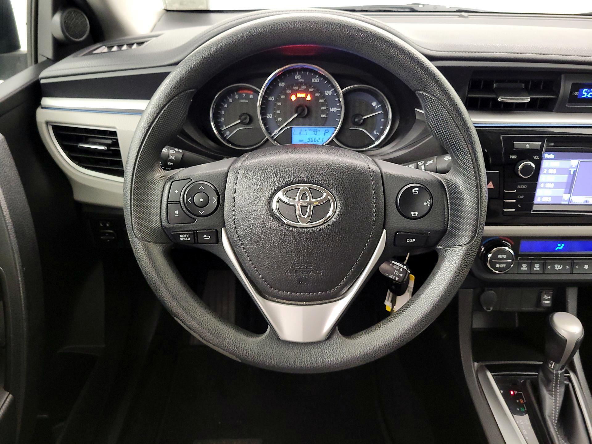 Thumbnail: 2016 Toyota Corolla - 10