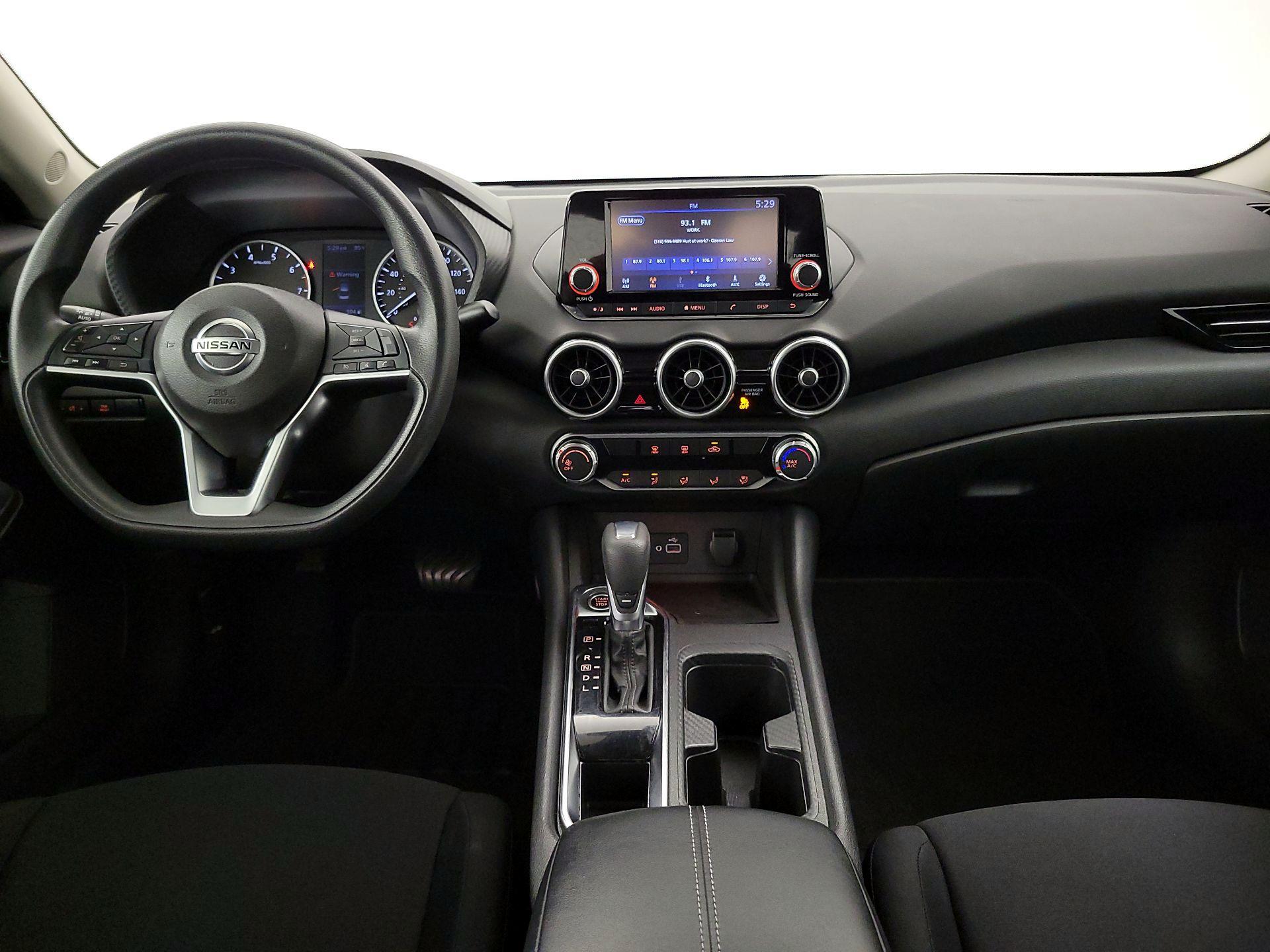 Thumbnail: 2020 Nissan Sentra - 9