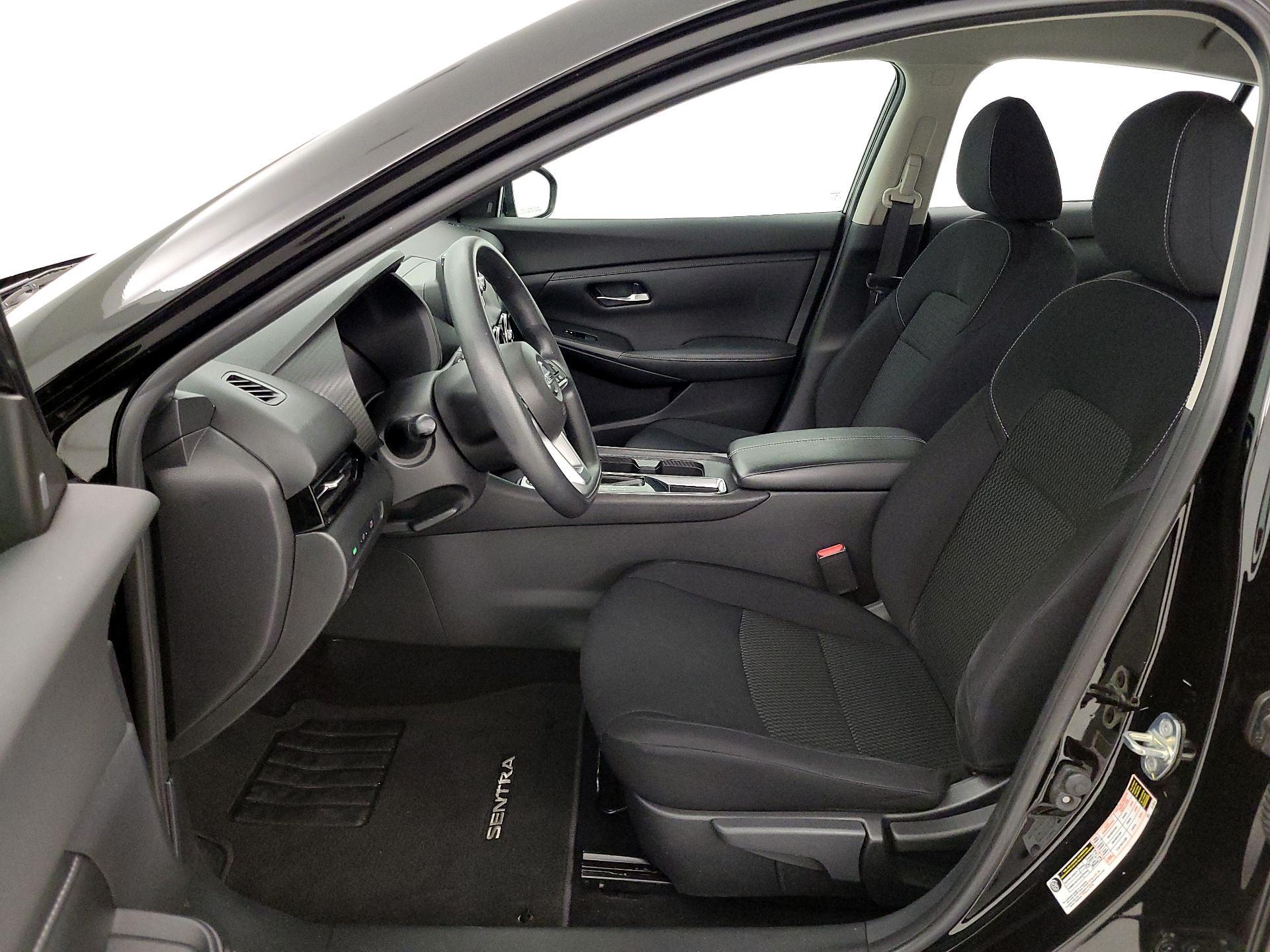 Thumbnail: 2020 Nissan Sentra - 11