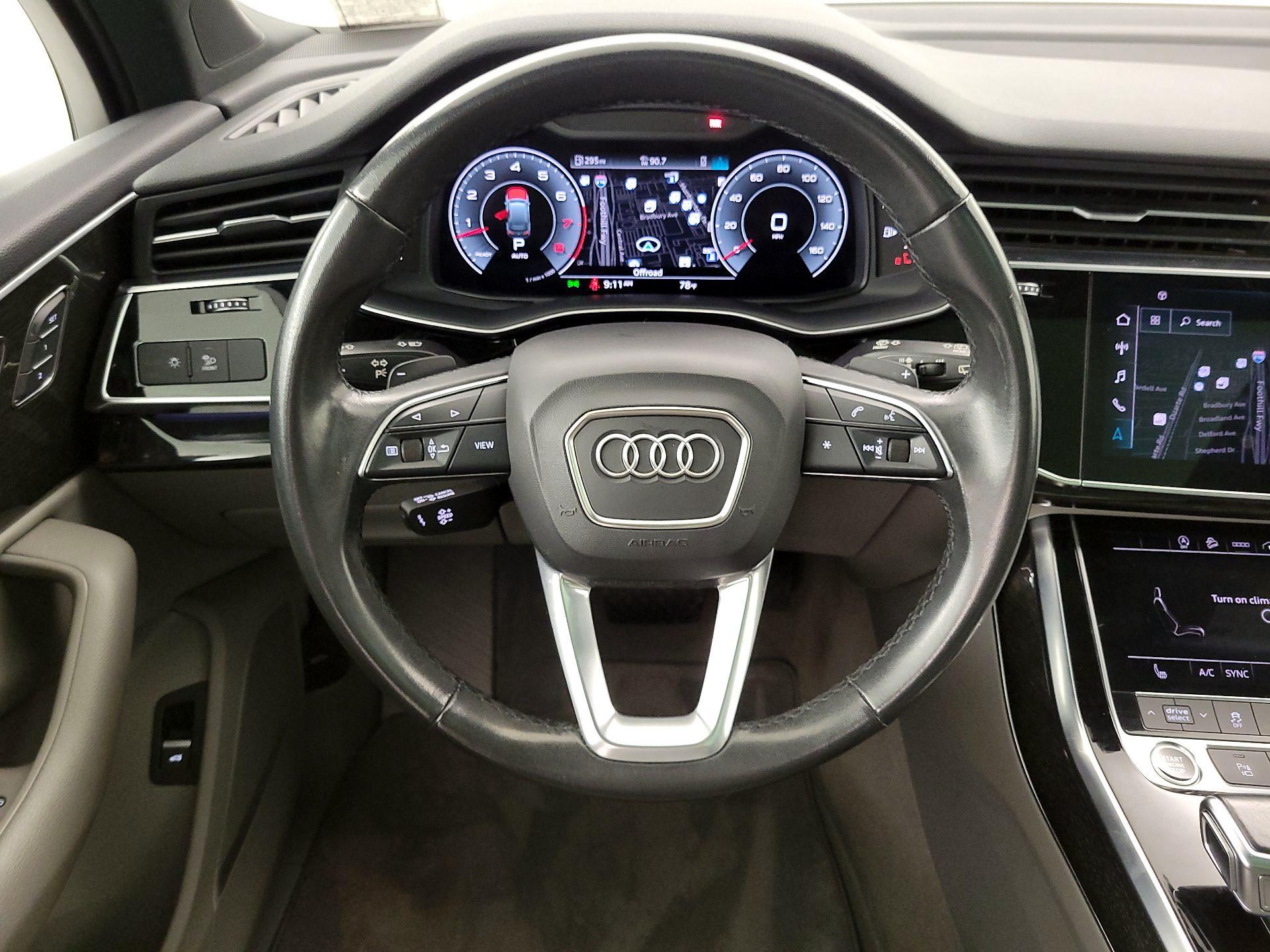 Thumbnail: 2021 Audi Q7 - 10