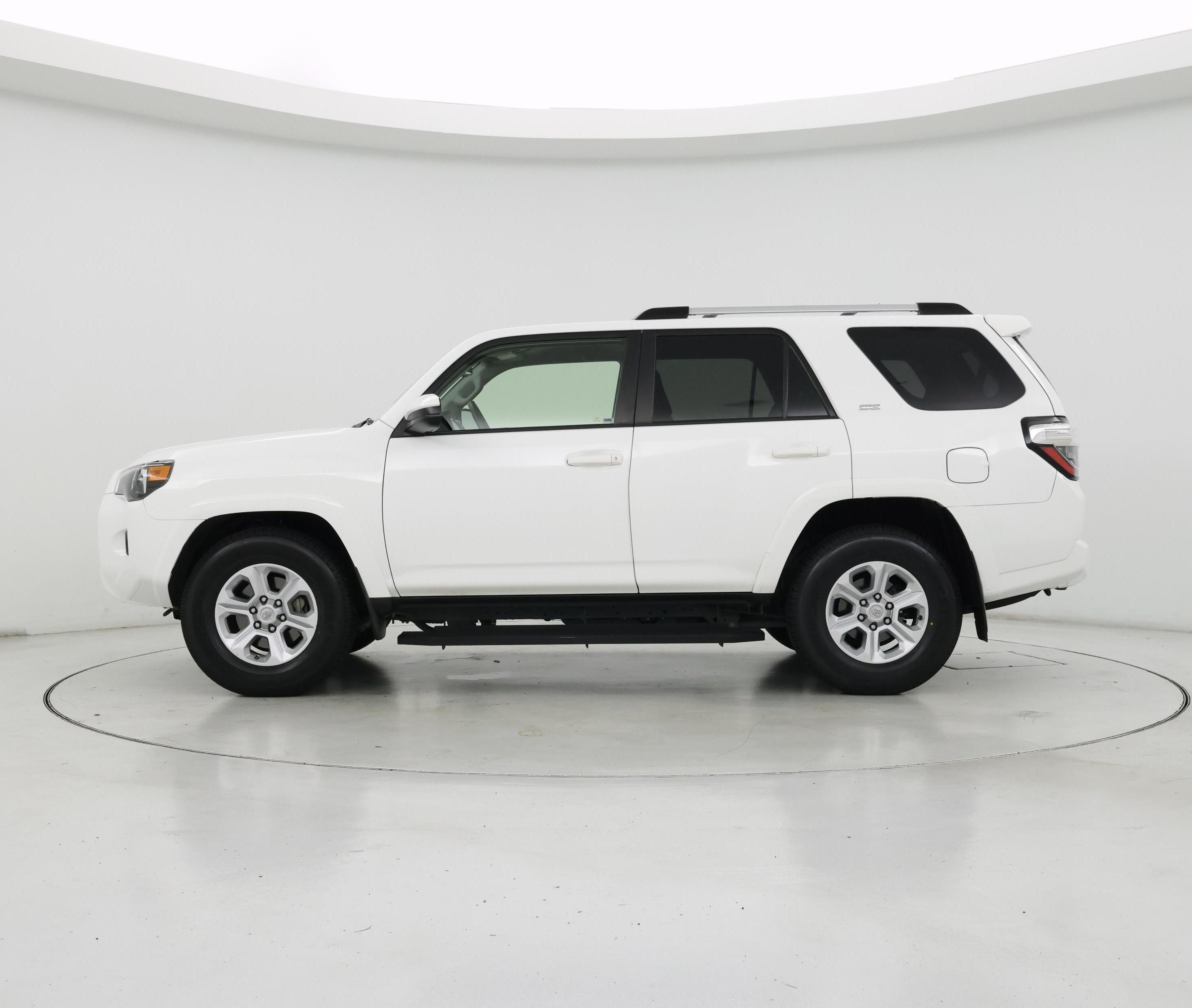 Thumbnail: 2020 Toyota 4Runner - 3