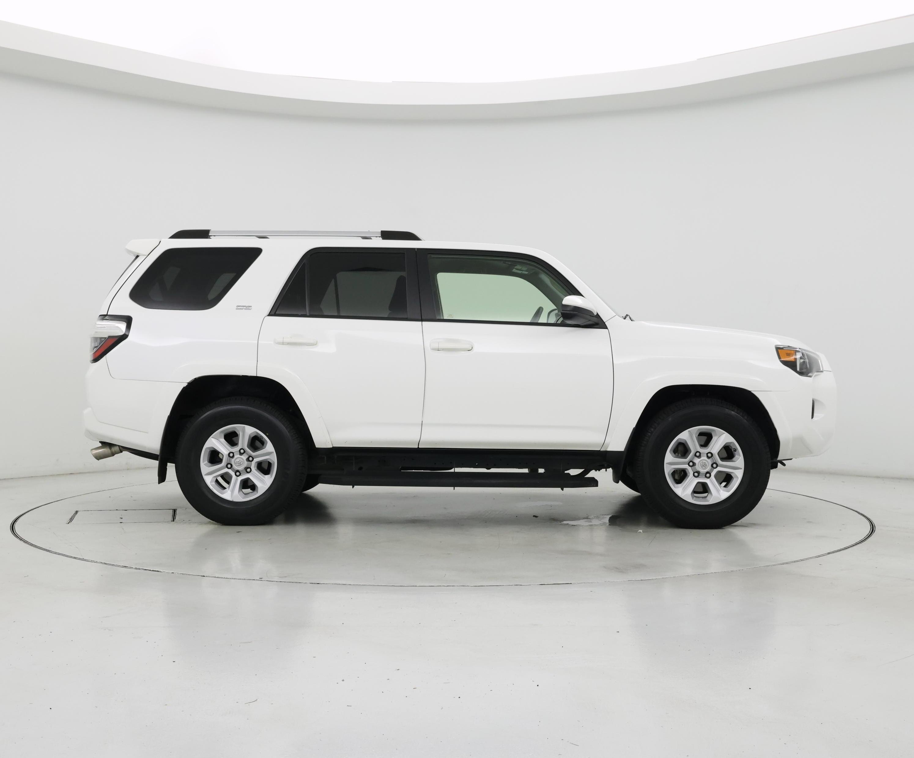 Thumbnail: 2020 Toyota 4Runner - 7