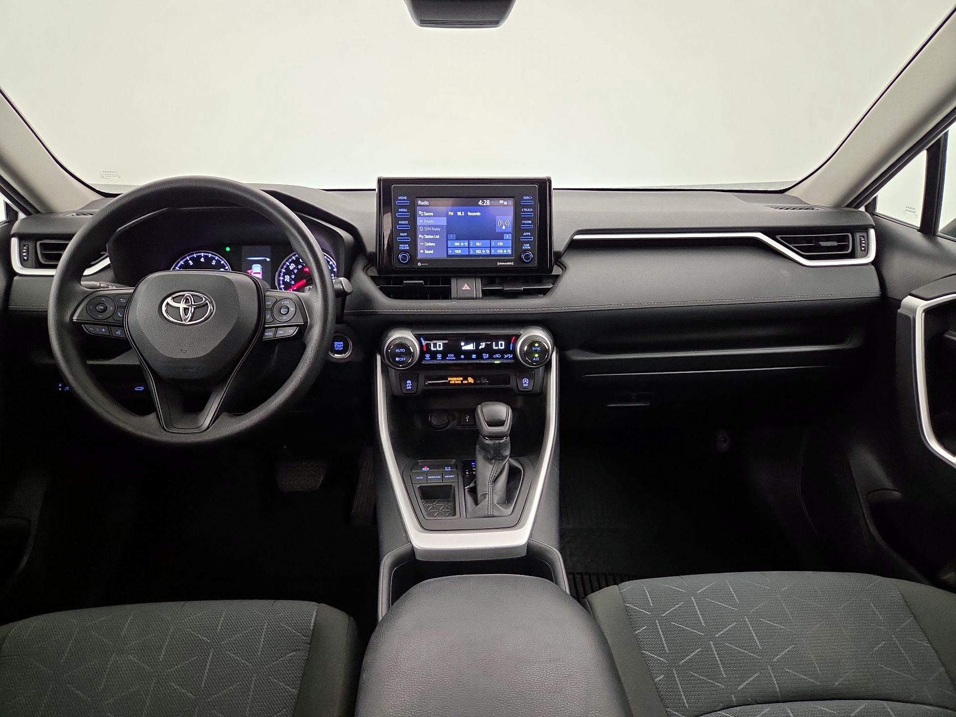 Thumbnail: 2022 Toyota RAV4 - 9