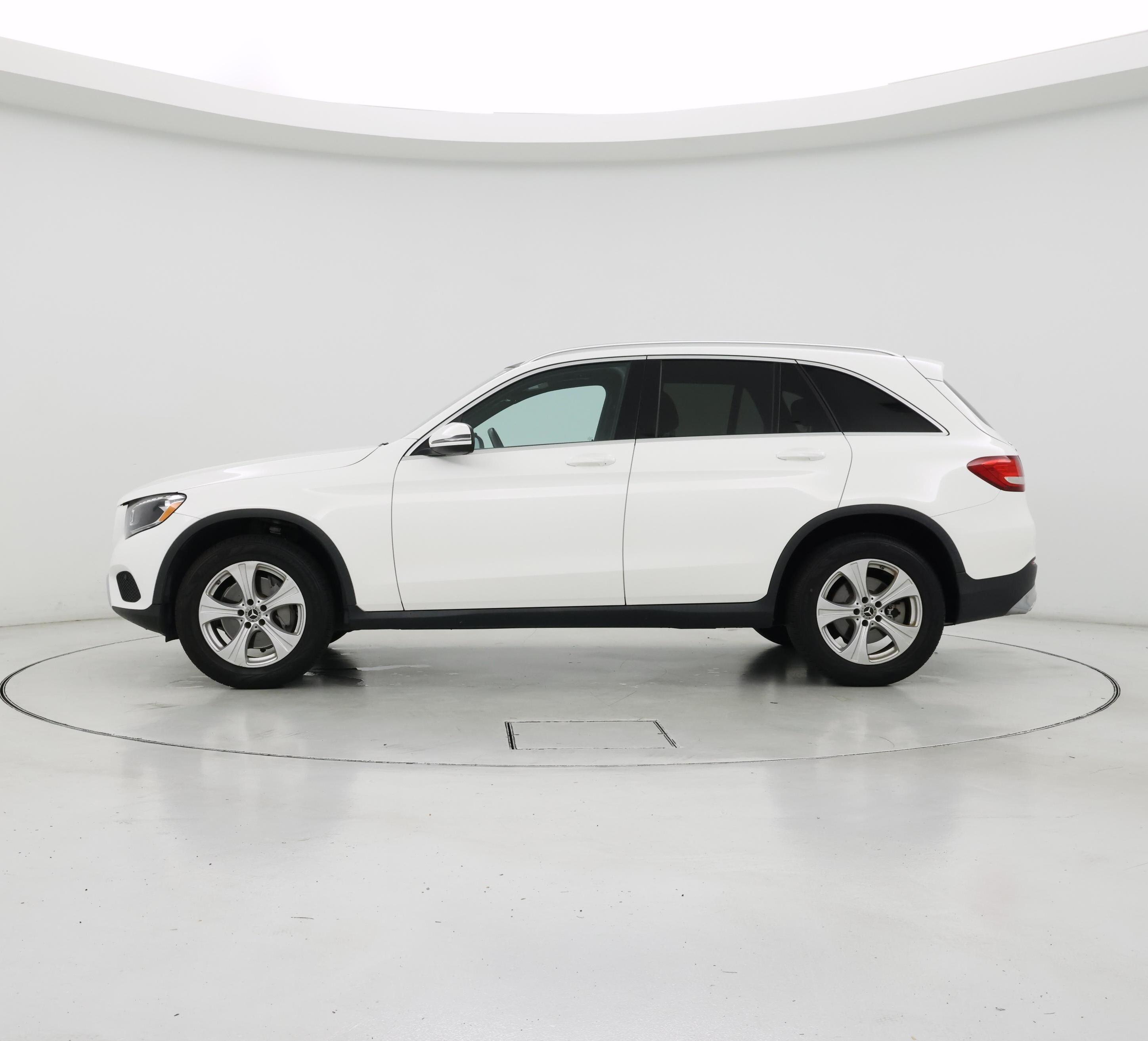 Thumbnail: 2018 Mercedes-Benz GLC - 3