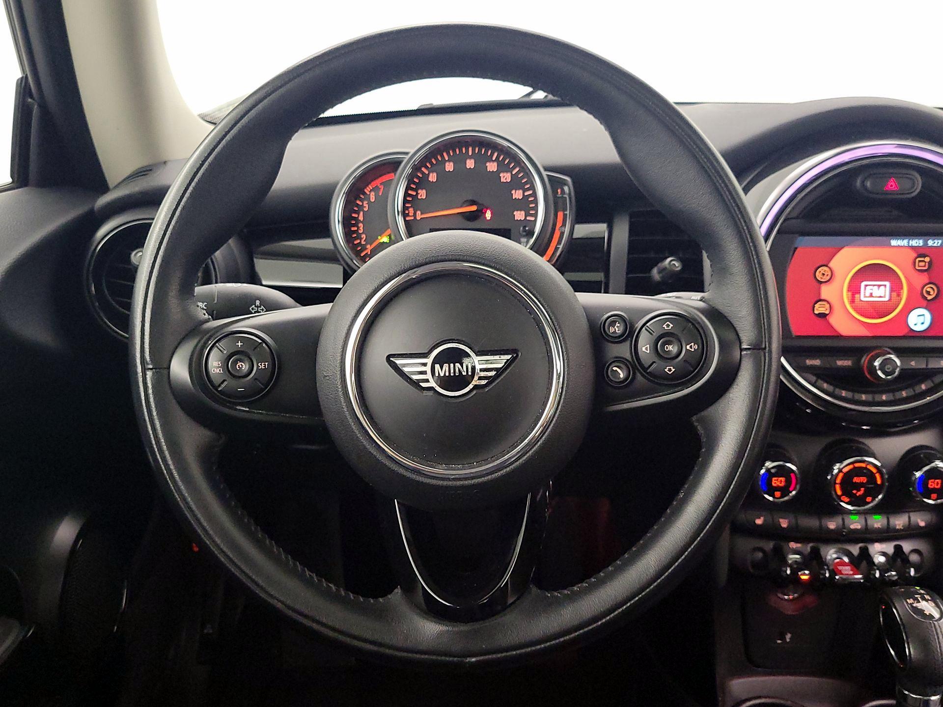 Thumbnail: 2019 MINI Cooper Hardtop - 10