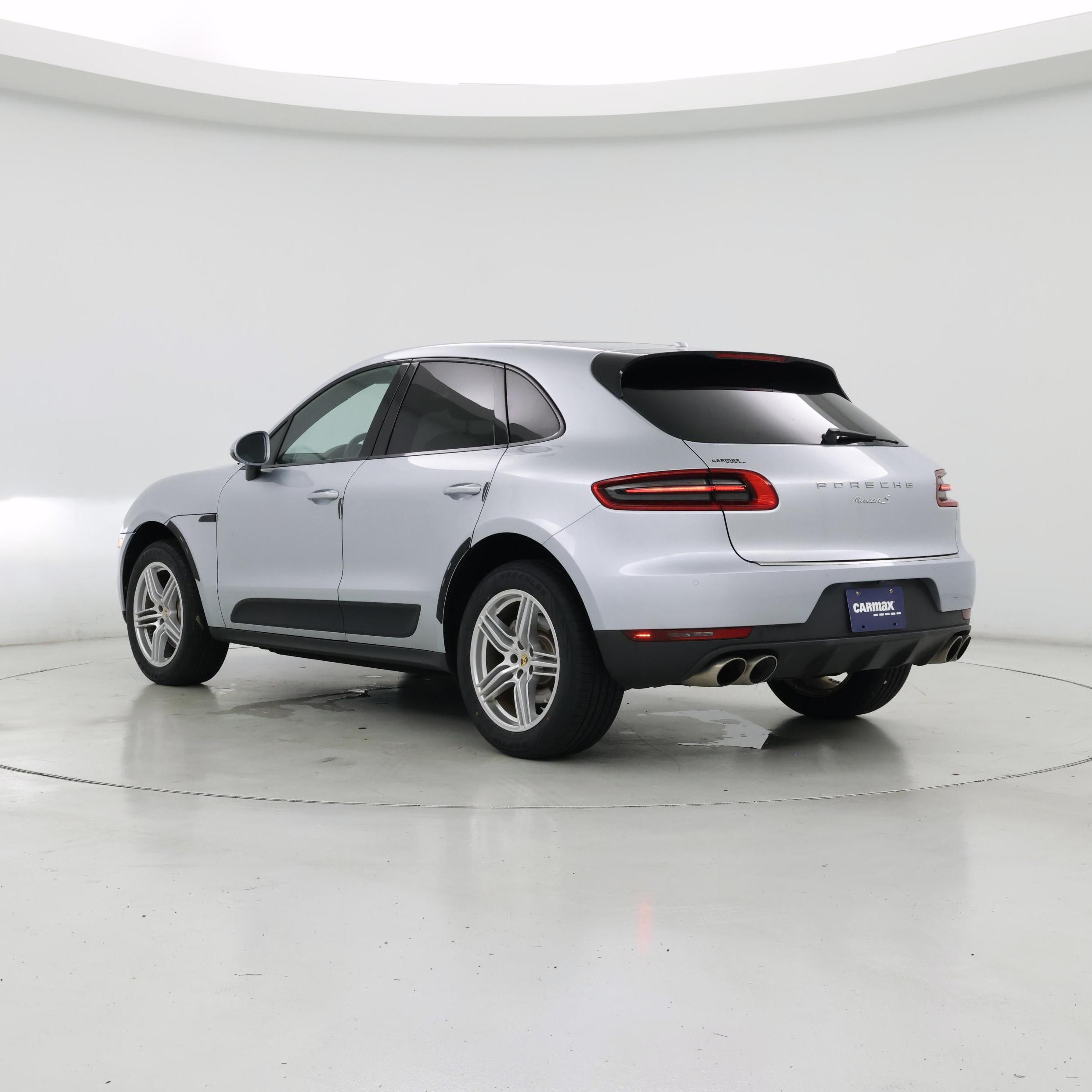 Thumbnail: 2017 Porsche Macan - 2