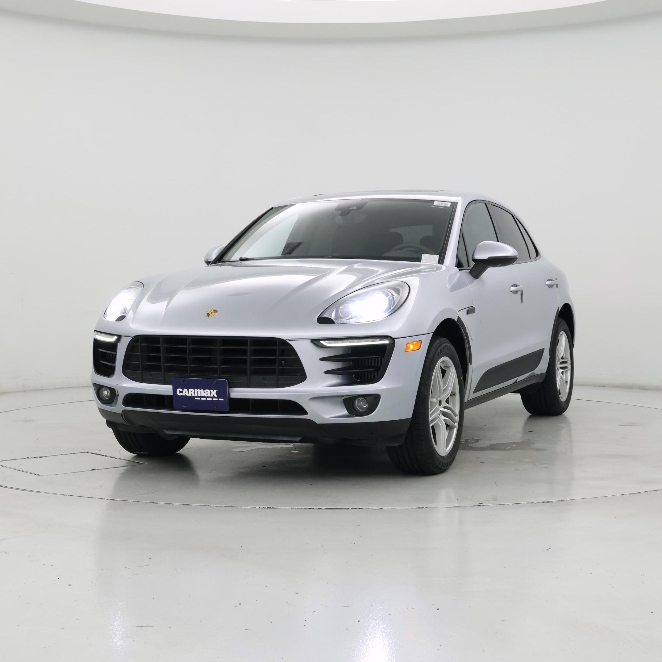 Thumbnail: 2017 Porsche Macan - 4