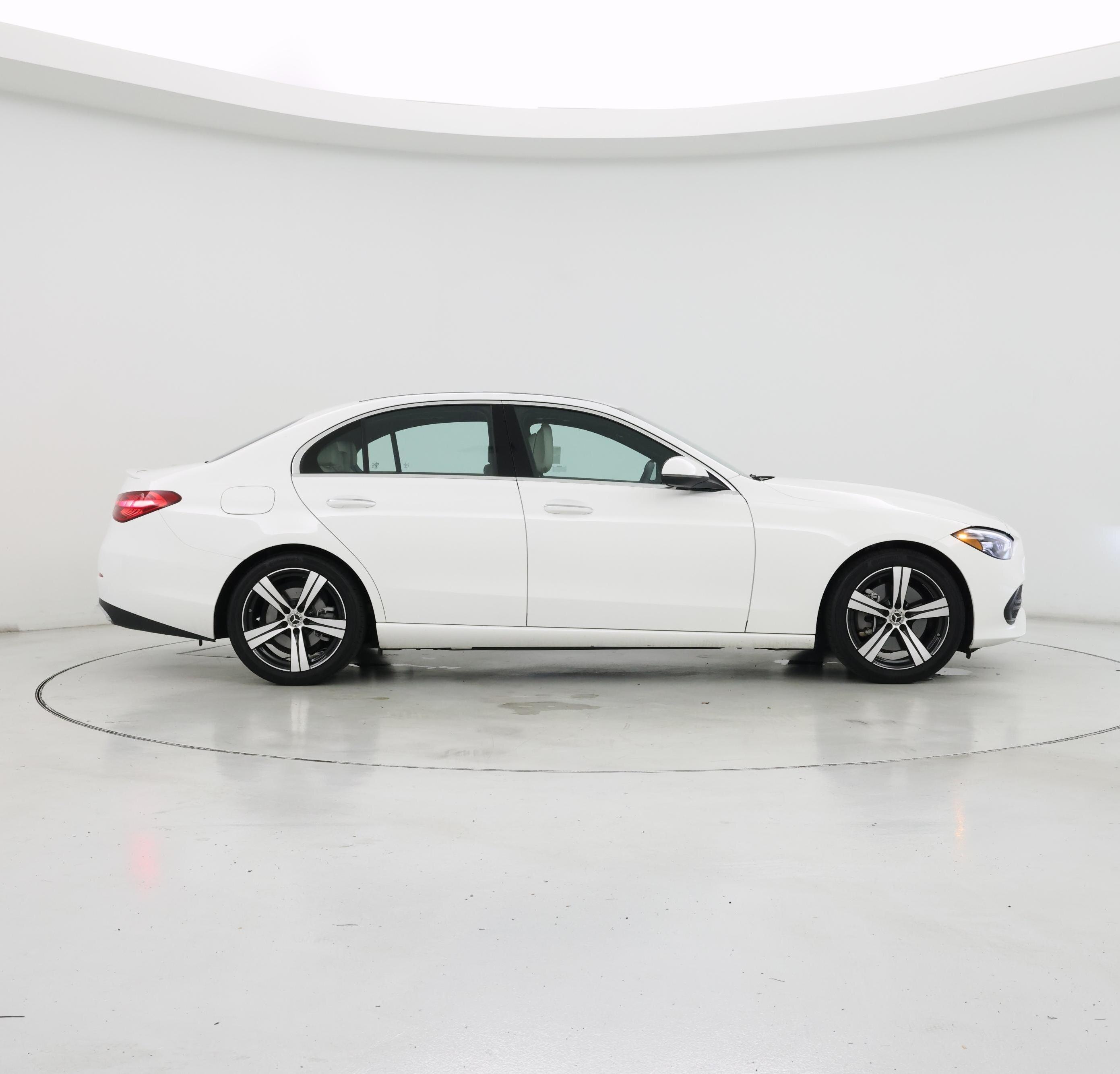 Thumbnail: 2022 Mercedes-Benz C-Class - 7