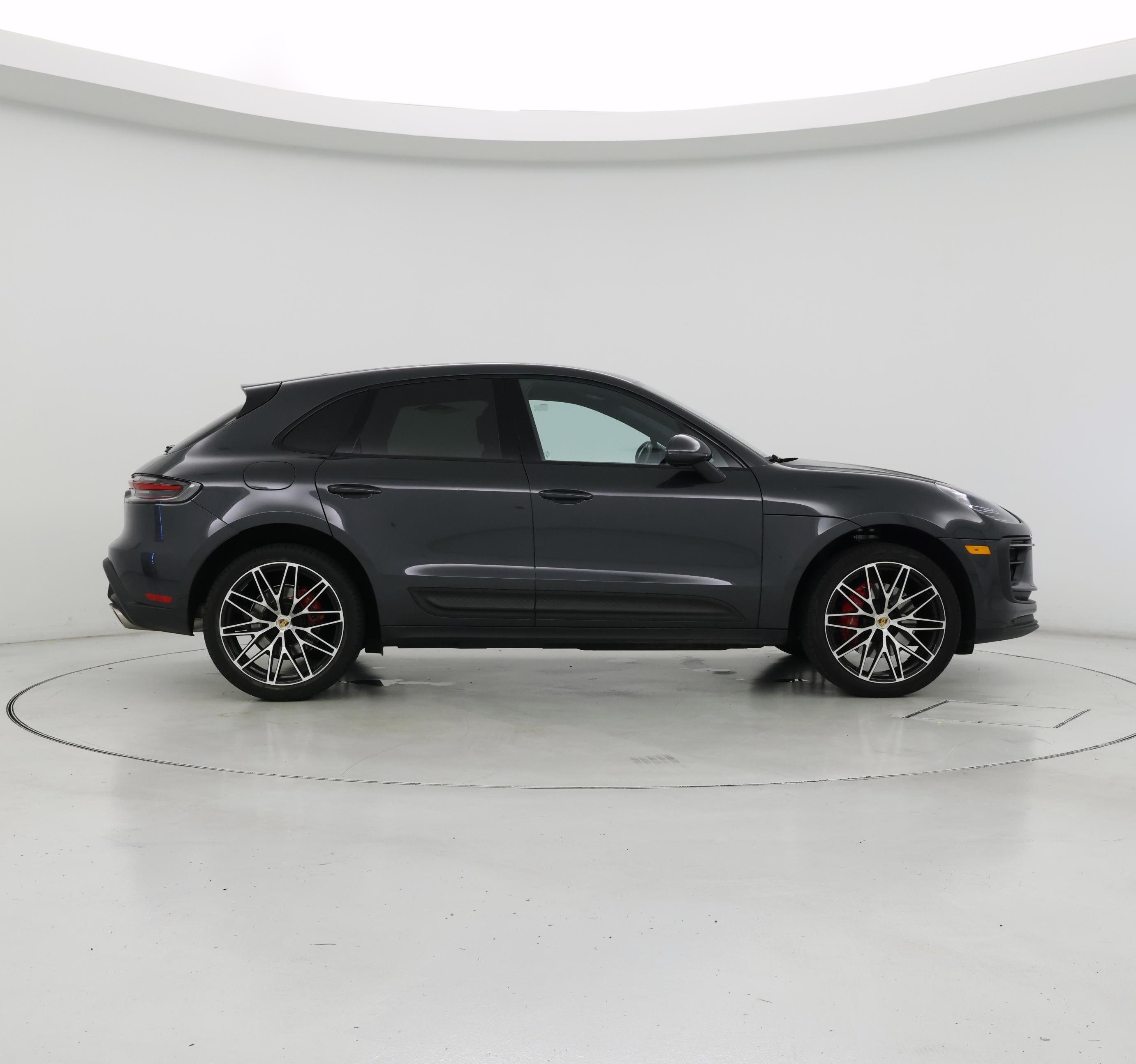 Thumbnail: 2023 Porsche Macan - 7