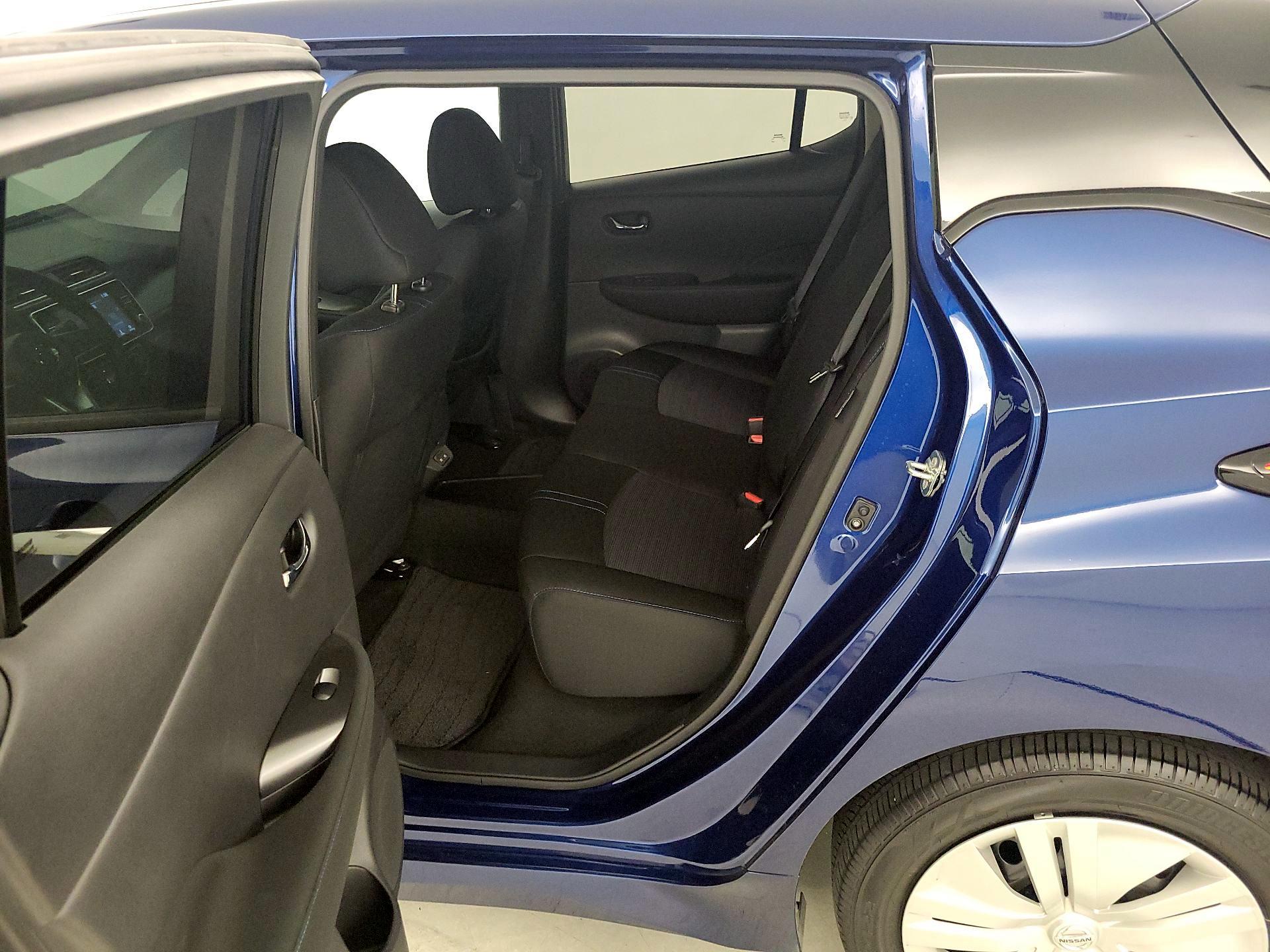 Thumbnail: 2022 Nissan Leaf - 19