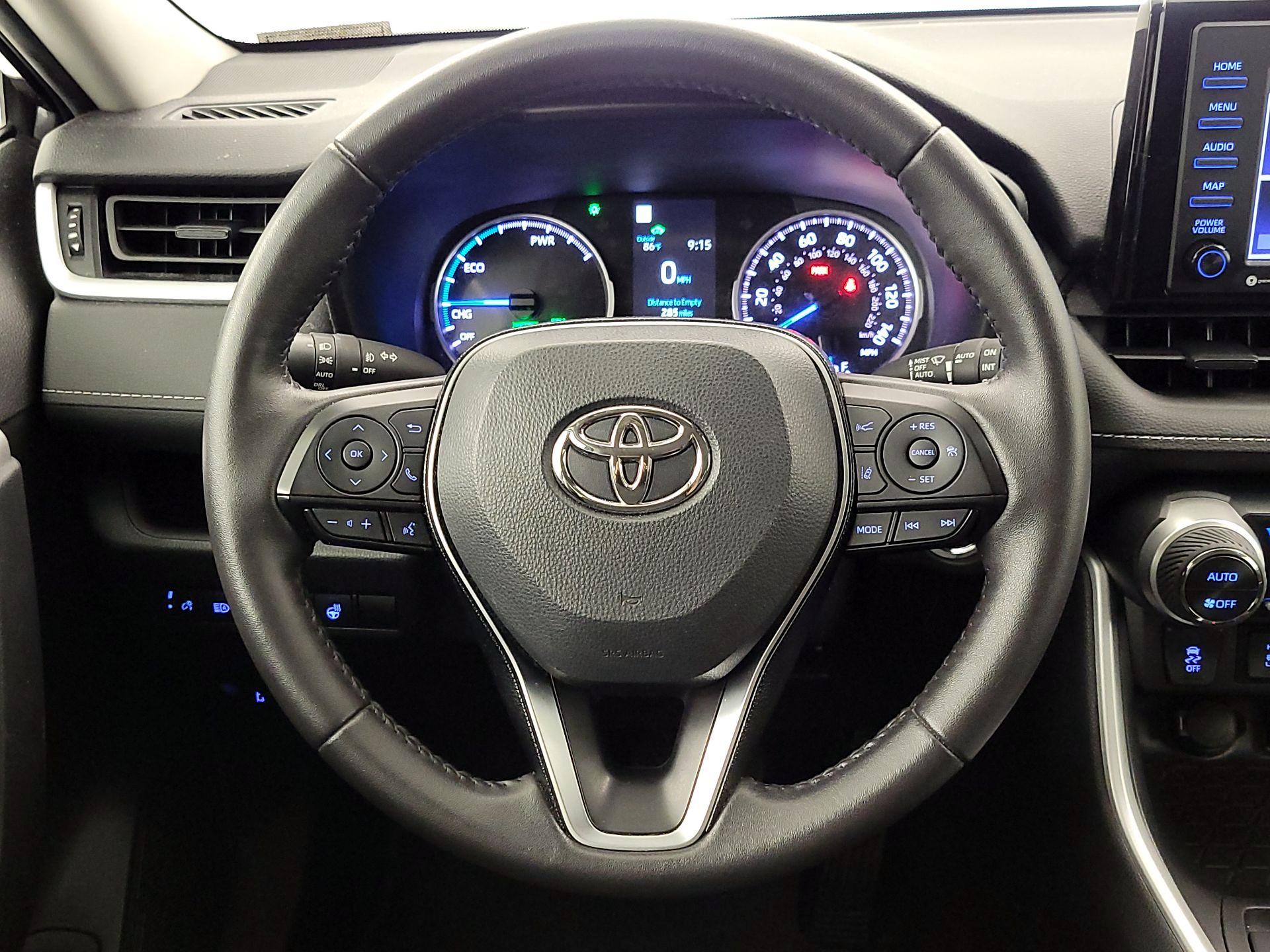 Thumbnail: 2021 Toyota RAV4 - 10