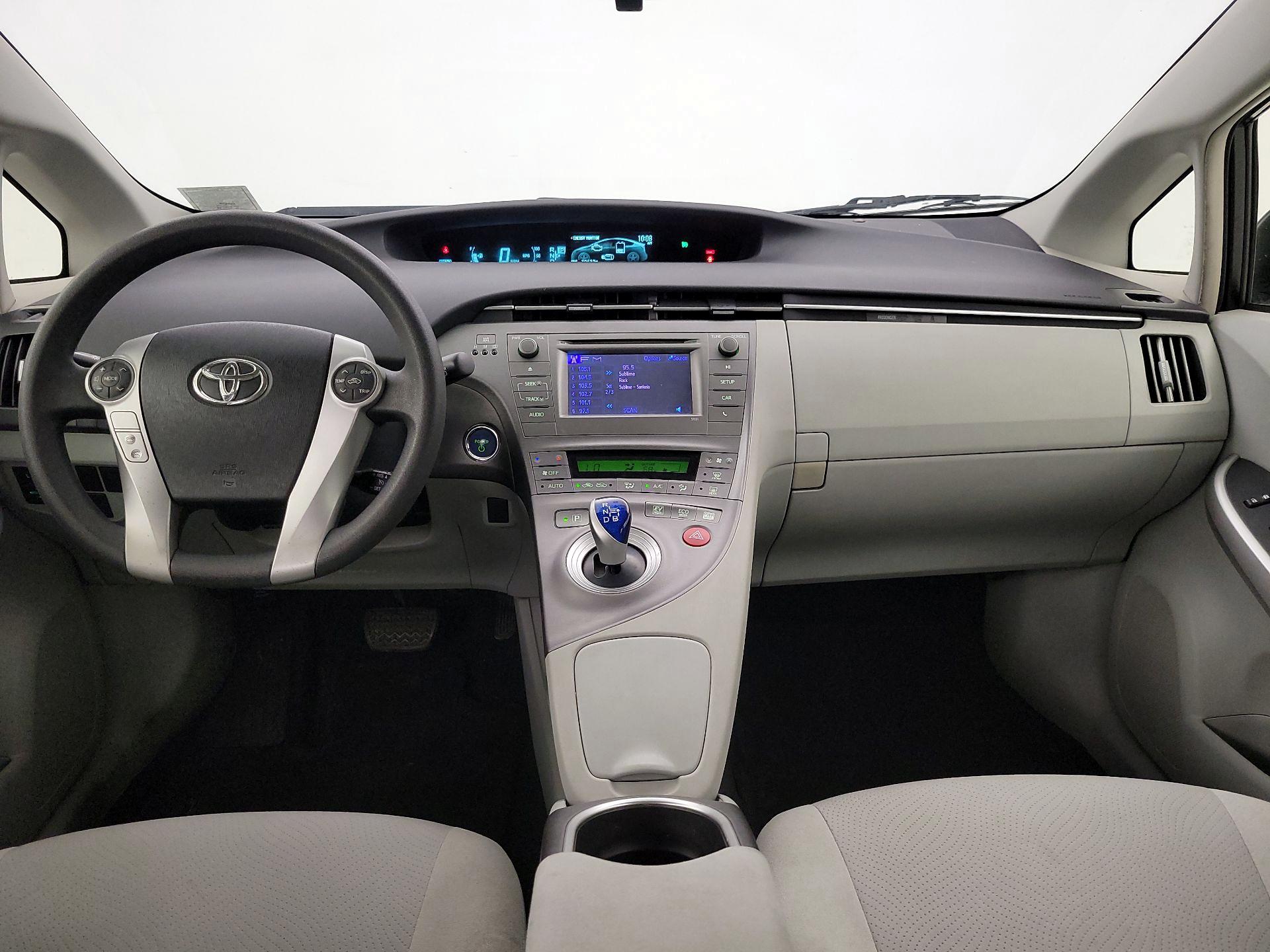 Thumbnail: 2014 Toyota Prius - 9