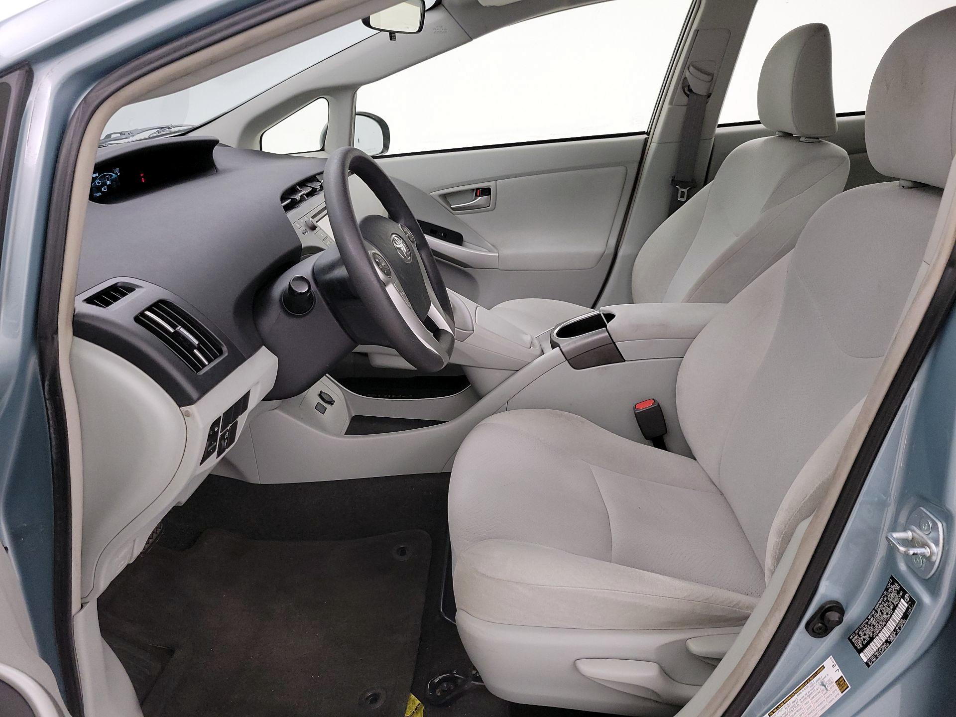Thumbnail: 2014 Toyota Prius - 11