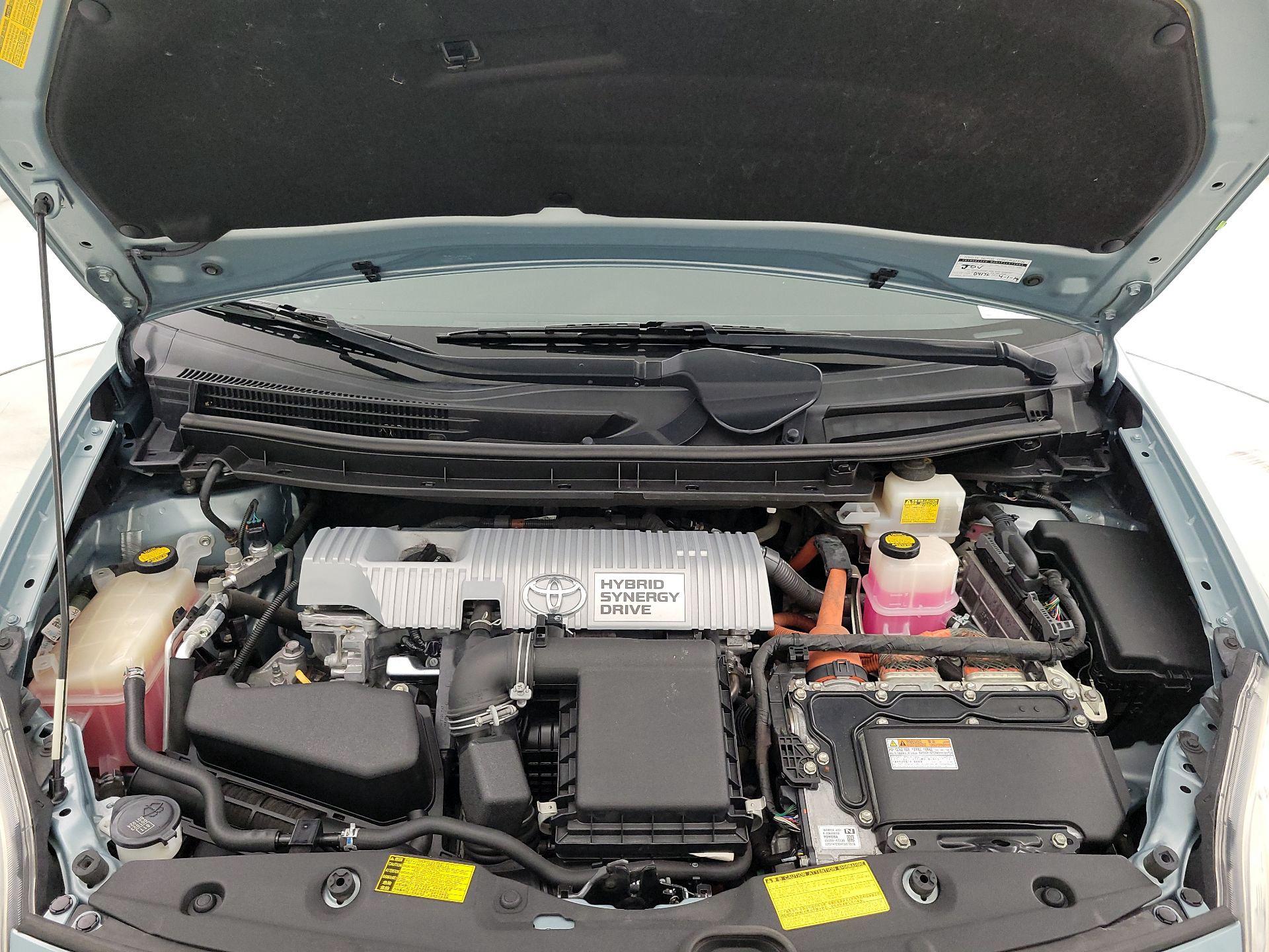 Thumbnail: 2014 Toyota Prius - 20
