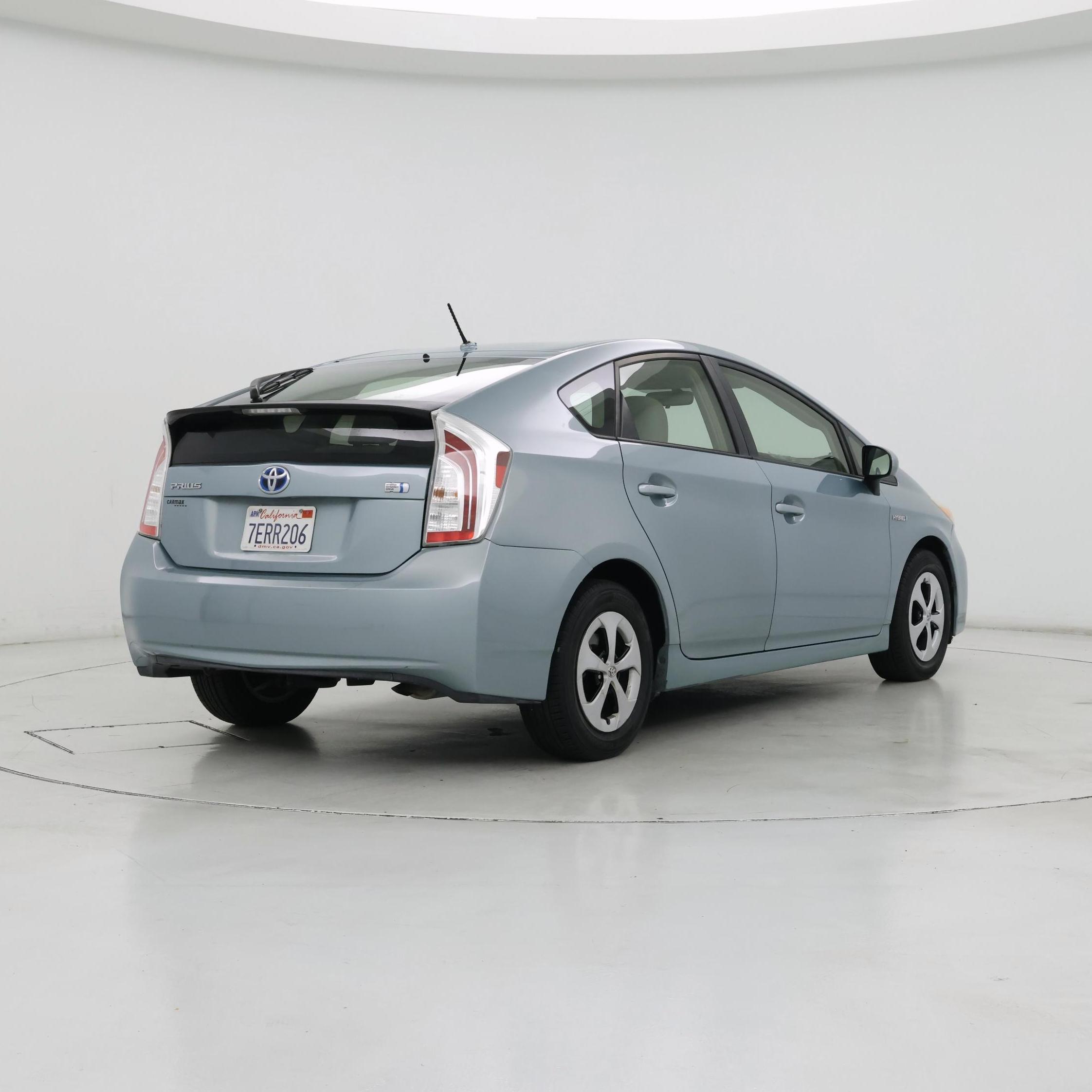 Thumbnail: 2014 Toyota Prius - 8