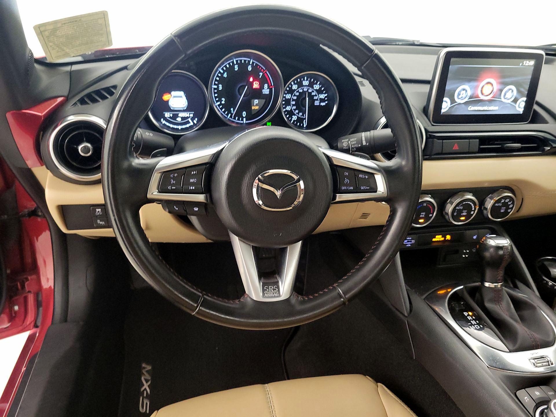 Thumbnail: 2017 Mazda MX-5 Miata - 10