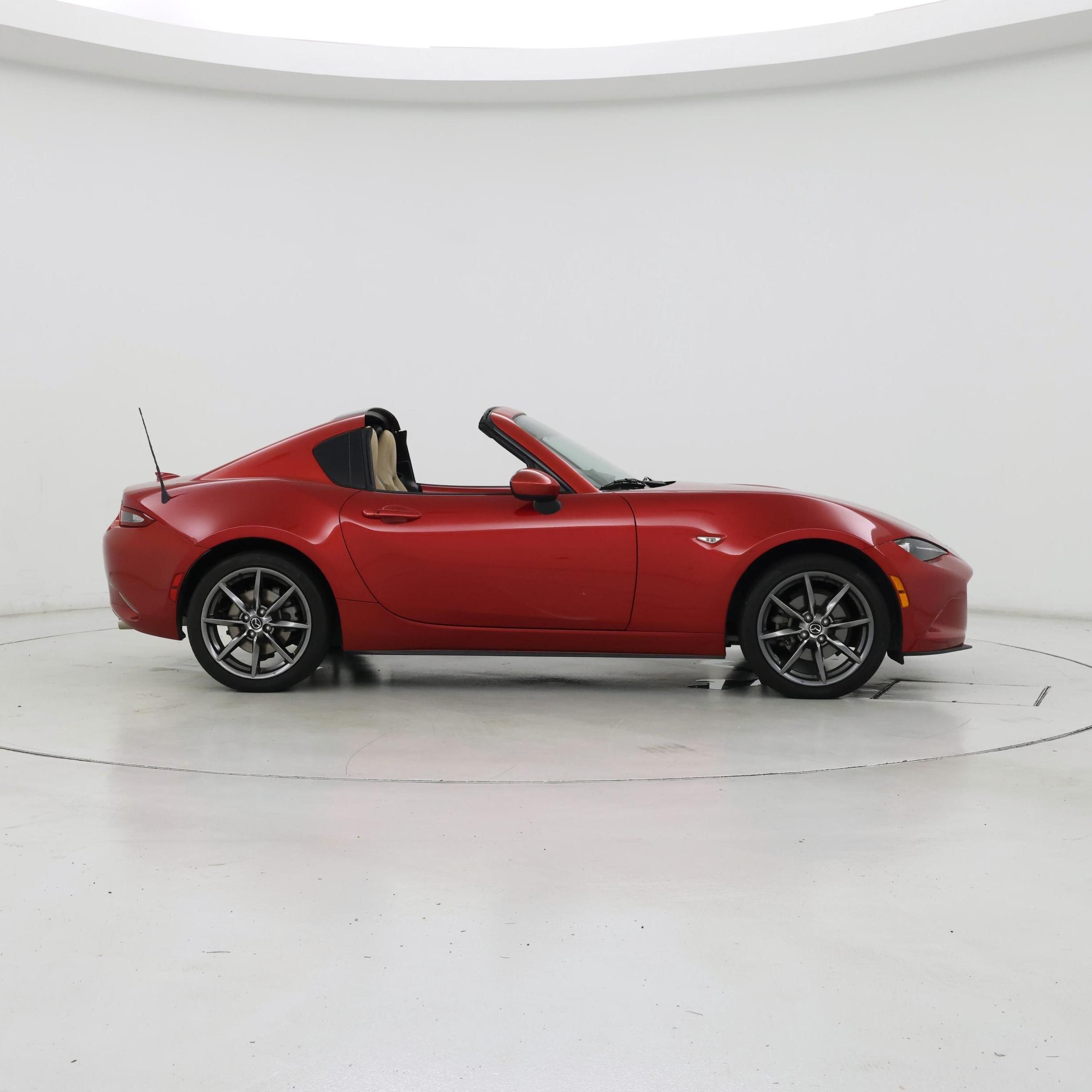 Thumbnail: 2017 Mazda MX-5 Miata - 7