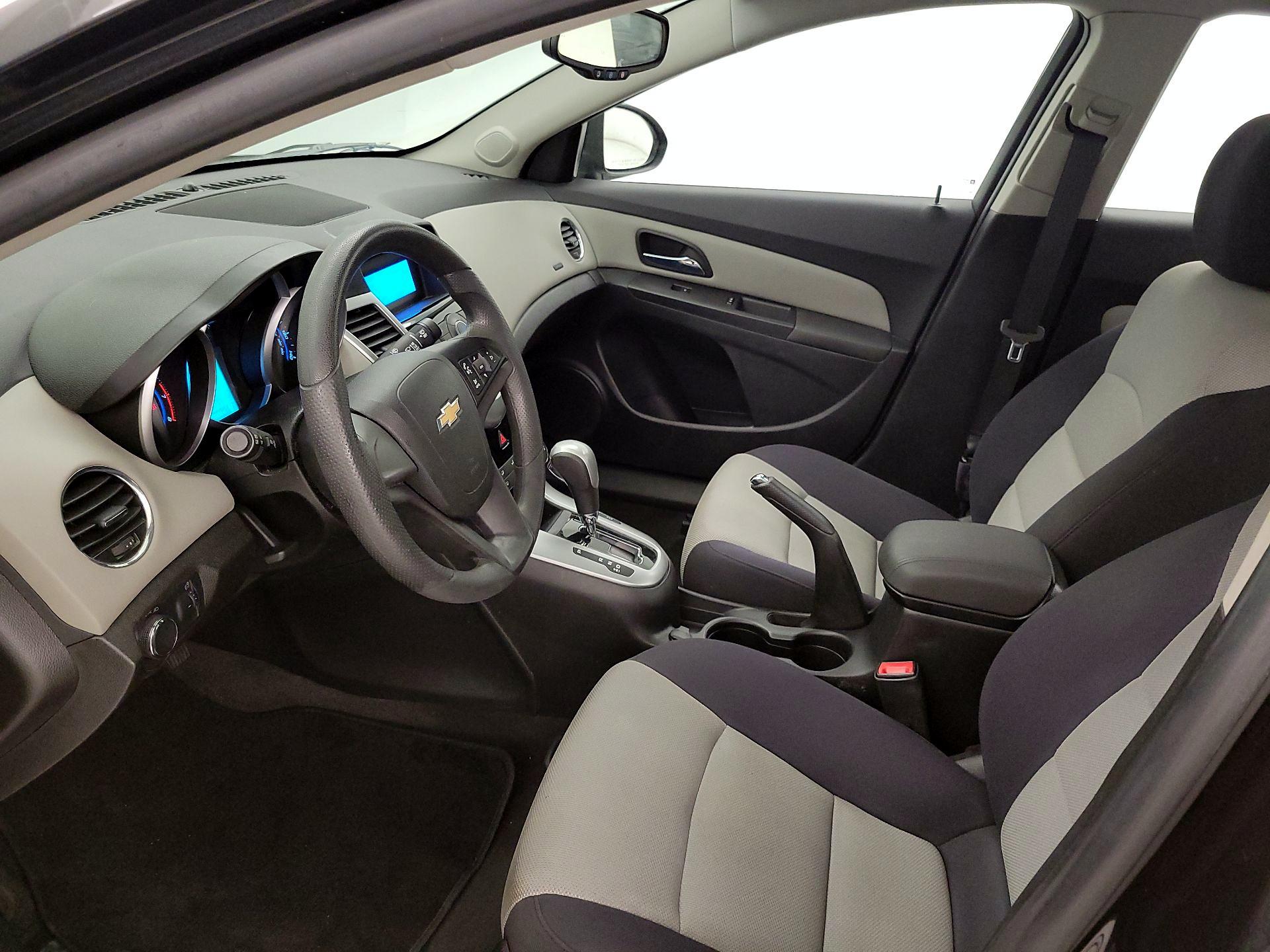 Thumbnail: 2015 Chevrolet Cruze - 11