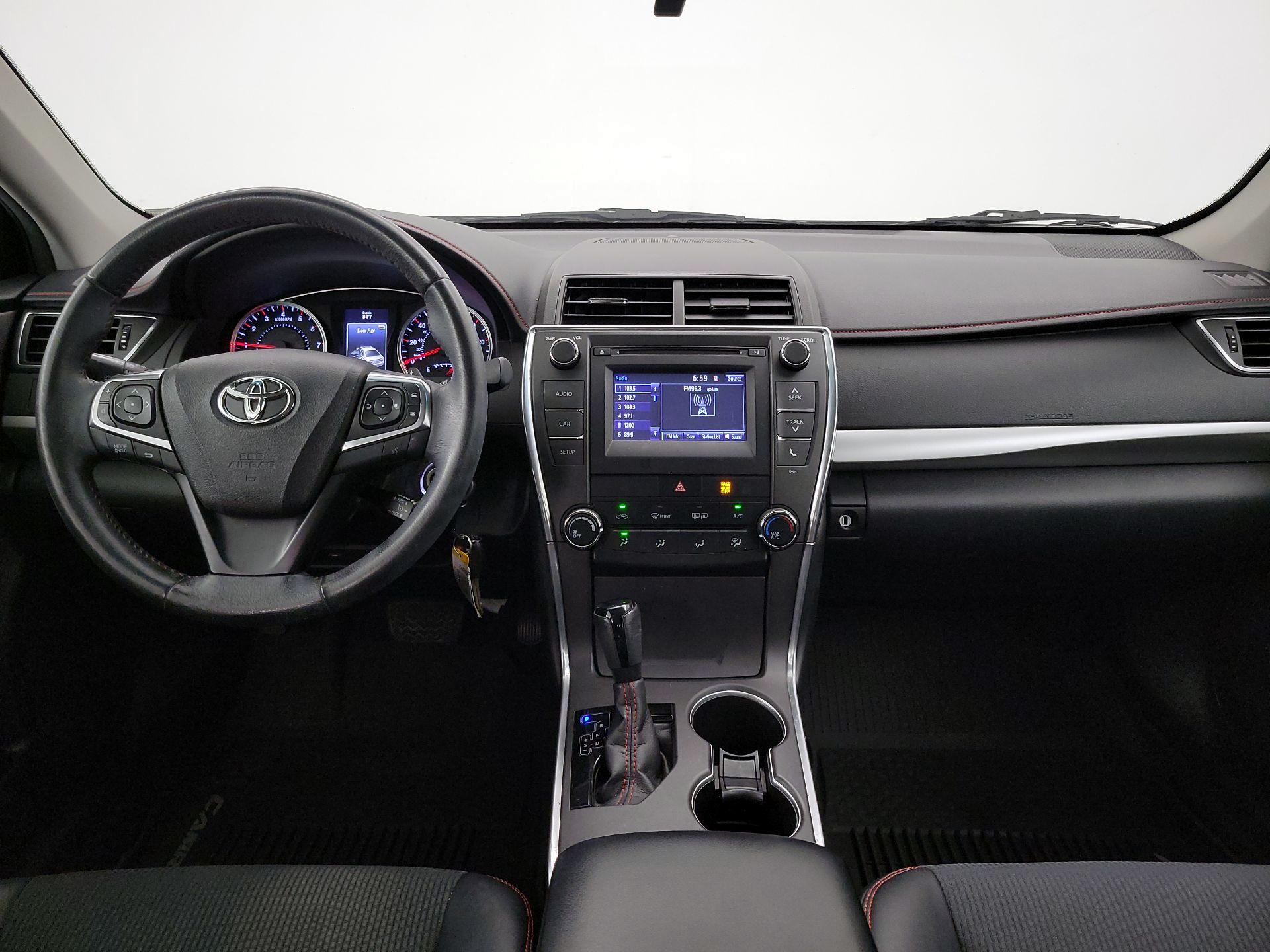 Thumbnail: 2017 Toyota Camry - 9