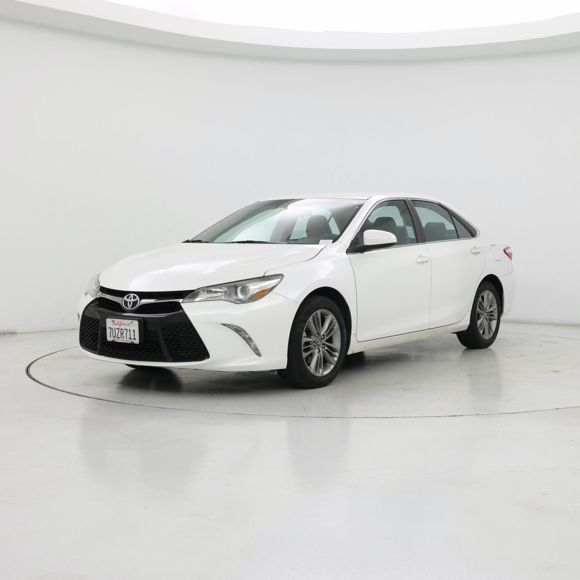 Thumbnail: 2017 Toyota Camry - 4