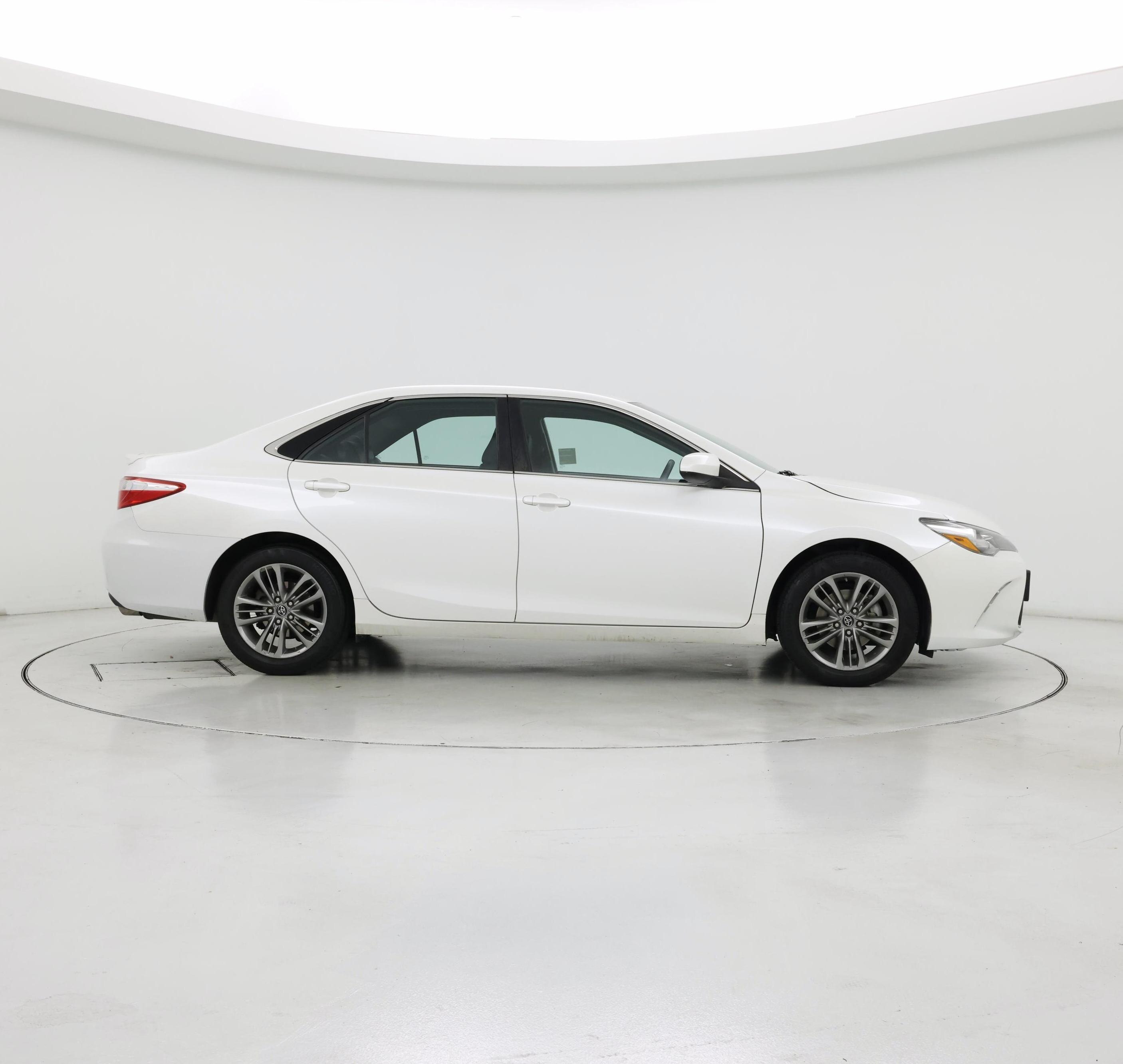 Thumbnail: 2017 Toyota Camry - 7