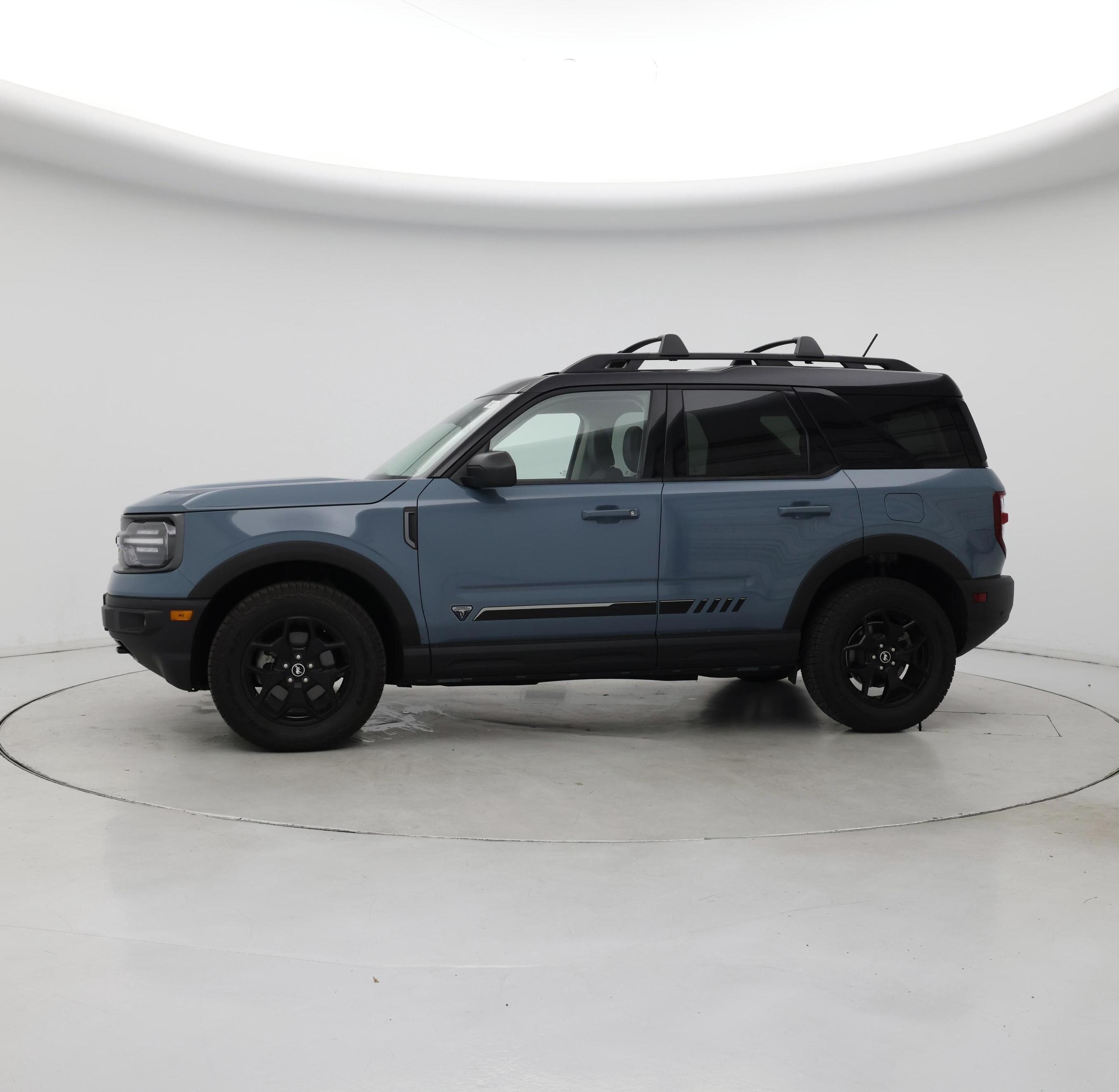 Thumbnail: 2021 Ford Bronco Sport - 3