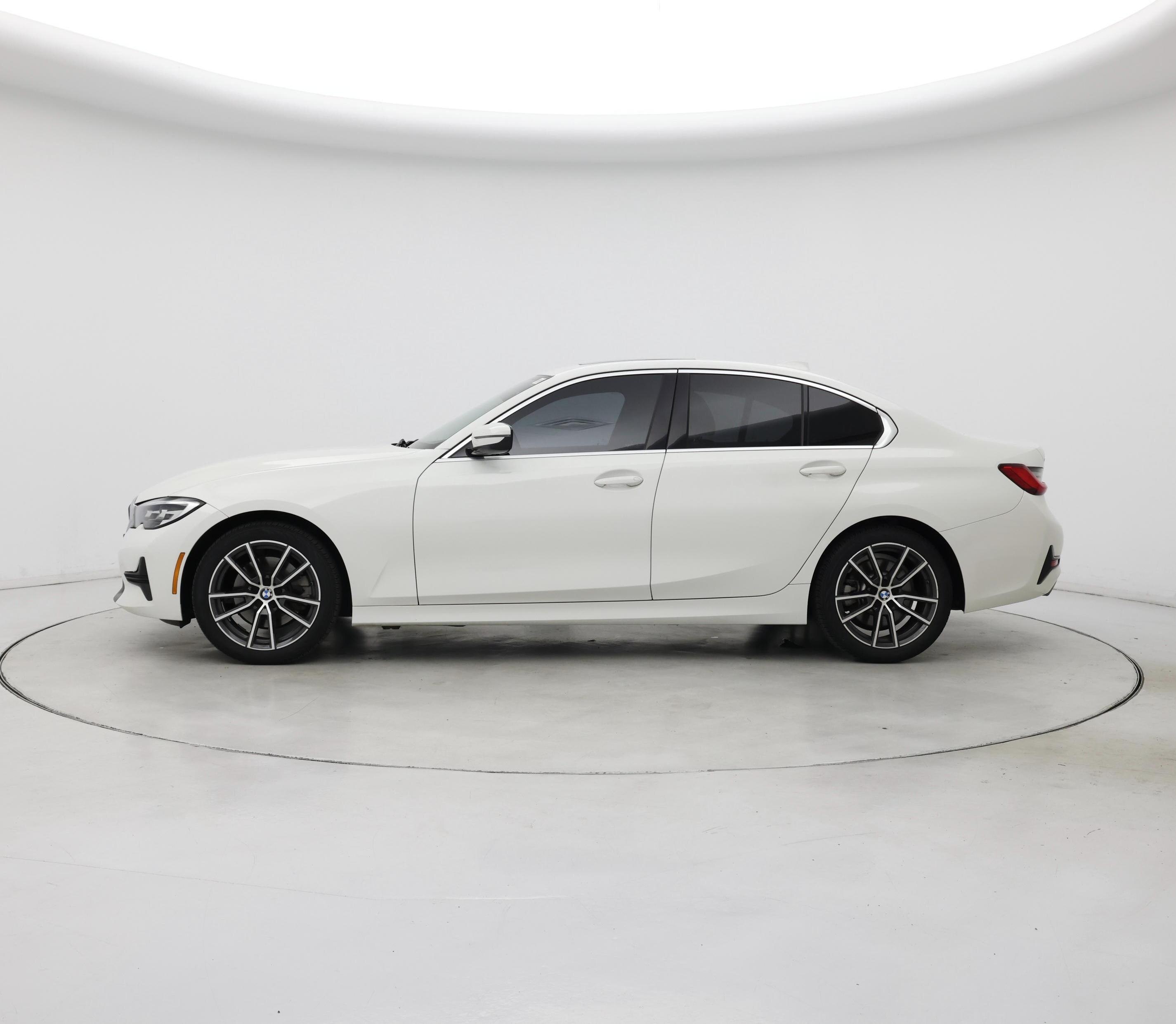 Thumbnail: 2020 BMW 3 Series - 3