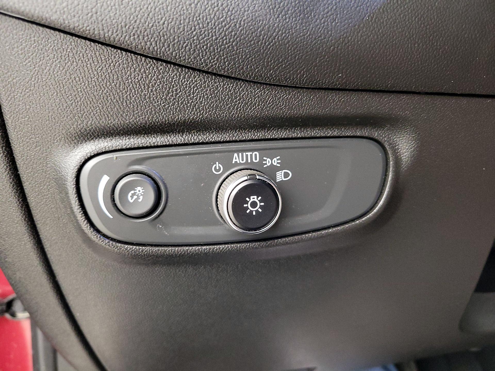 Thumbnail: 2021 Chevrolet Equinox - 13
