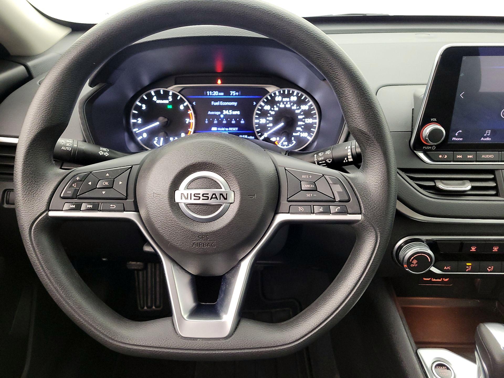 Thumbnail: 2020 Nissan Altima - 10