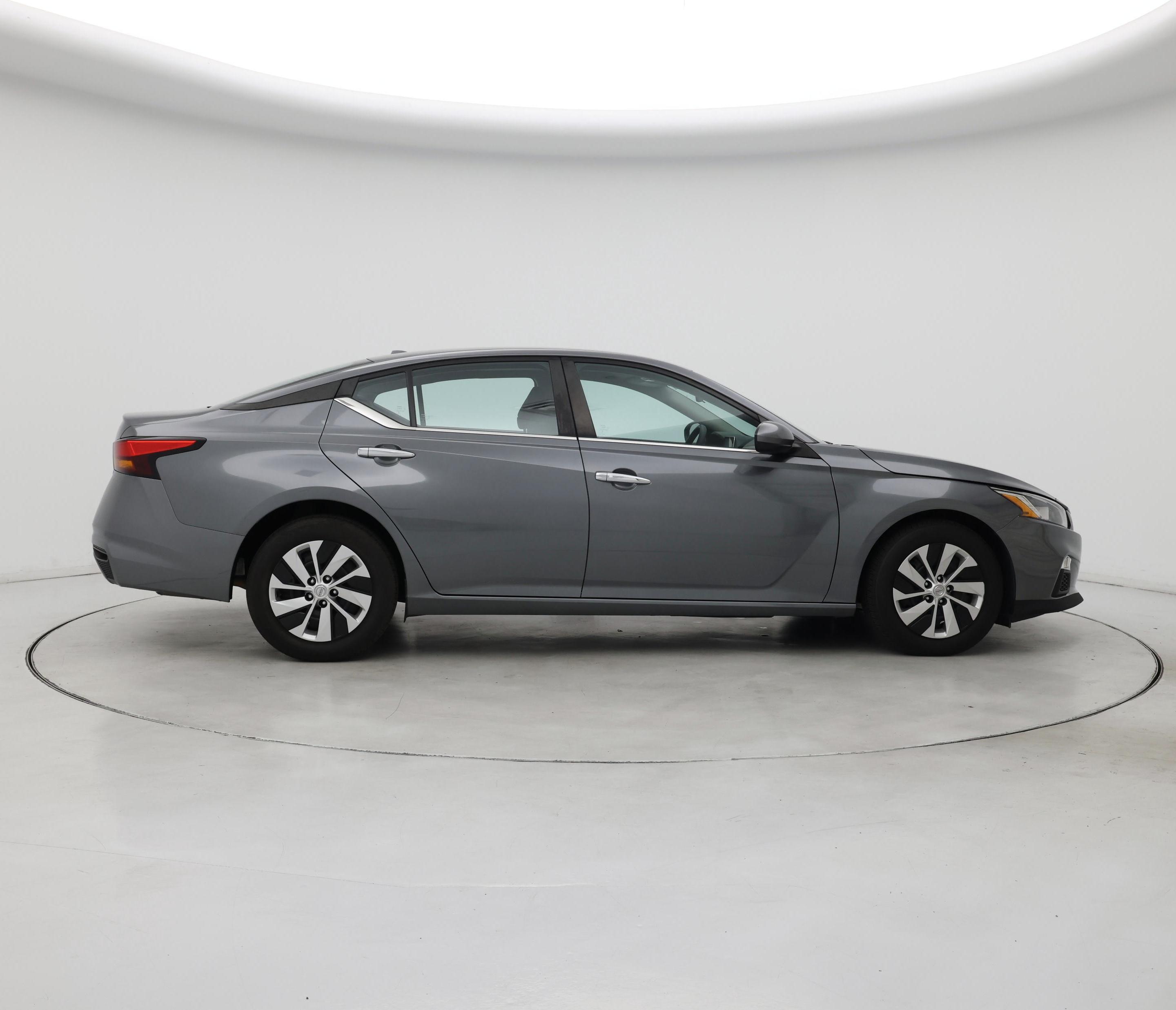 Thumbnail: 2020 Nissan Altima - 7