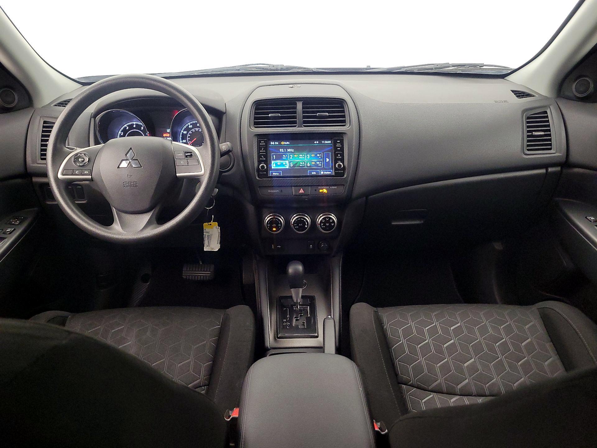 Thumbnail: 2023 Mitsubishi Outlander Sport - 9