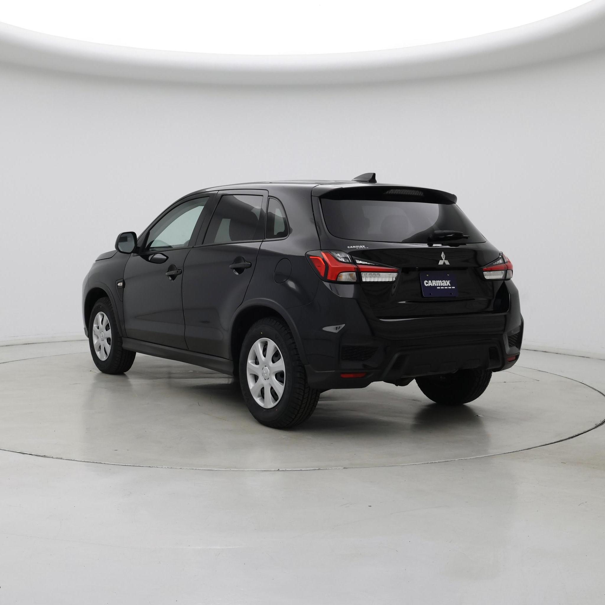 Thumbnail: 2023 Mitsubishi Outlander Sport - 2