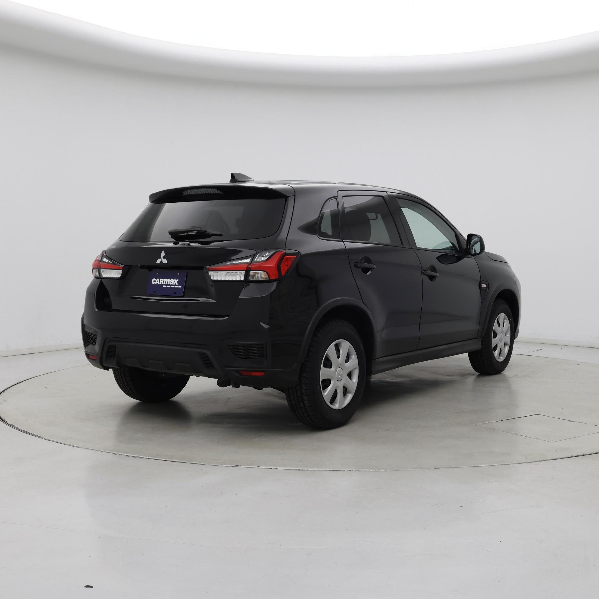 Thumbnail: 2023 Mitsubishi Outlander Sport - 8