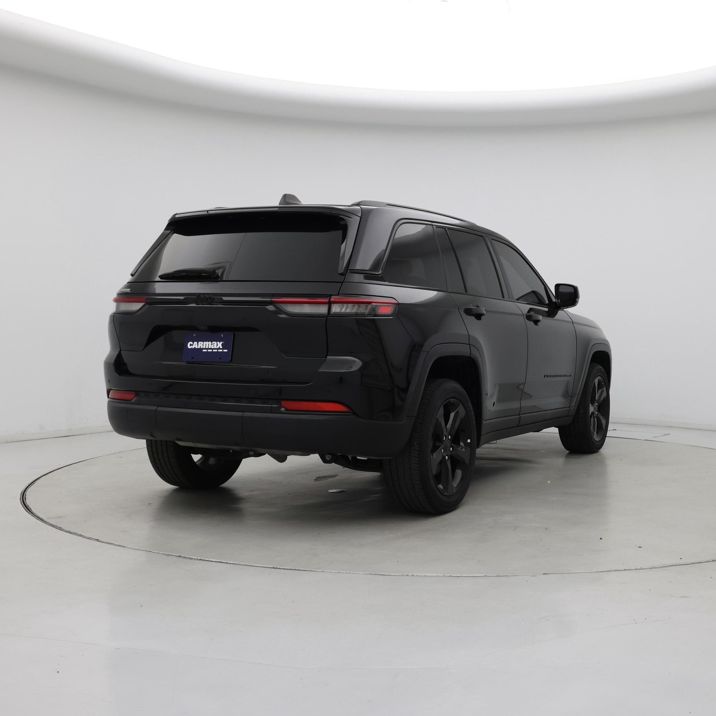 Thumbnail: 2023 Jeep Grand Cherokee - 8