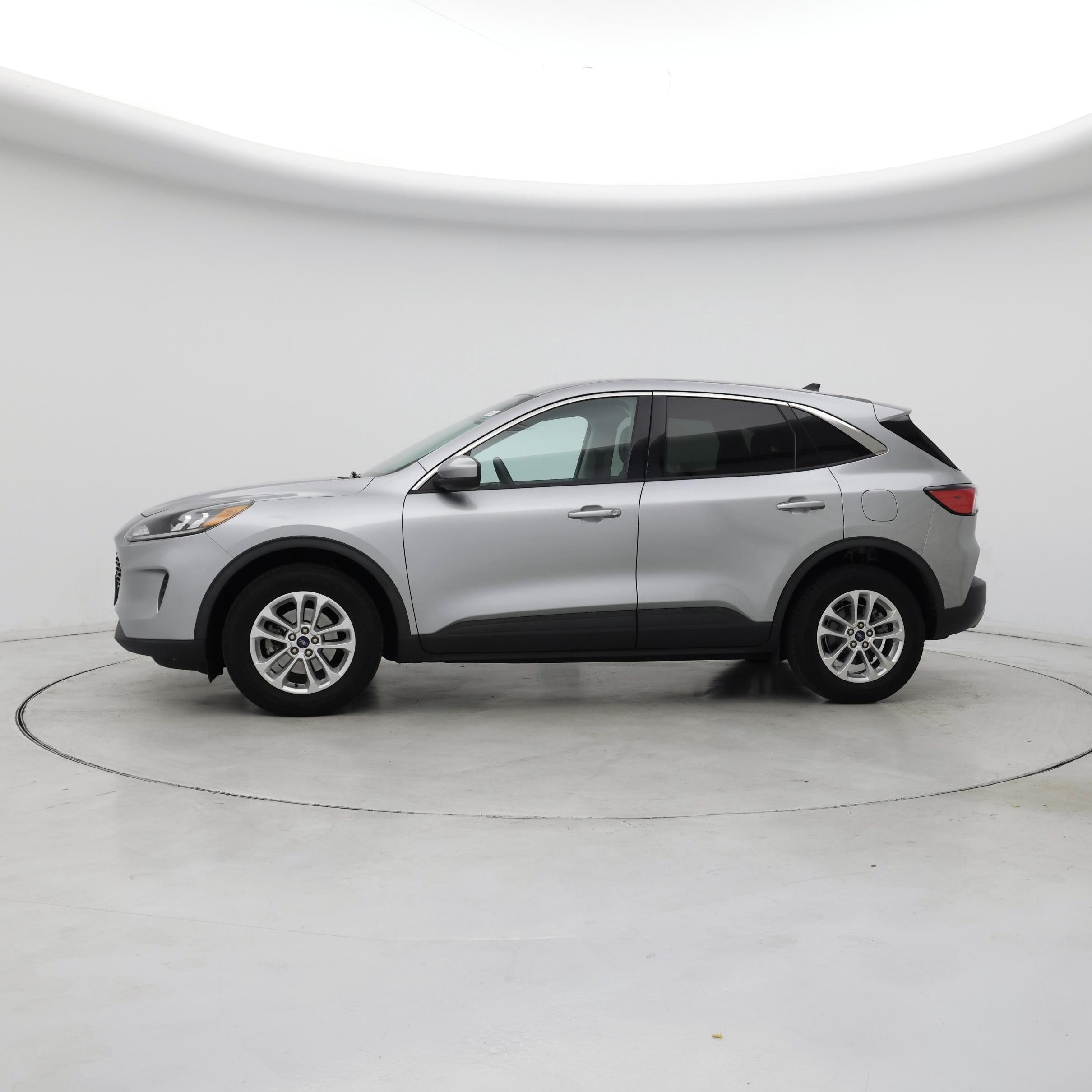 Thumbnail: 2021 Ford Escape - 3