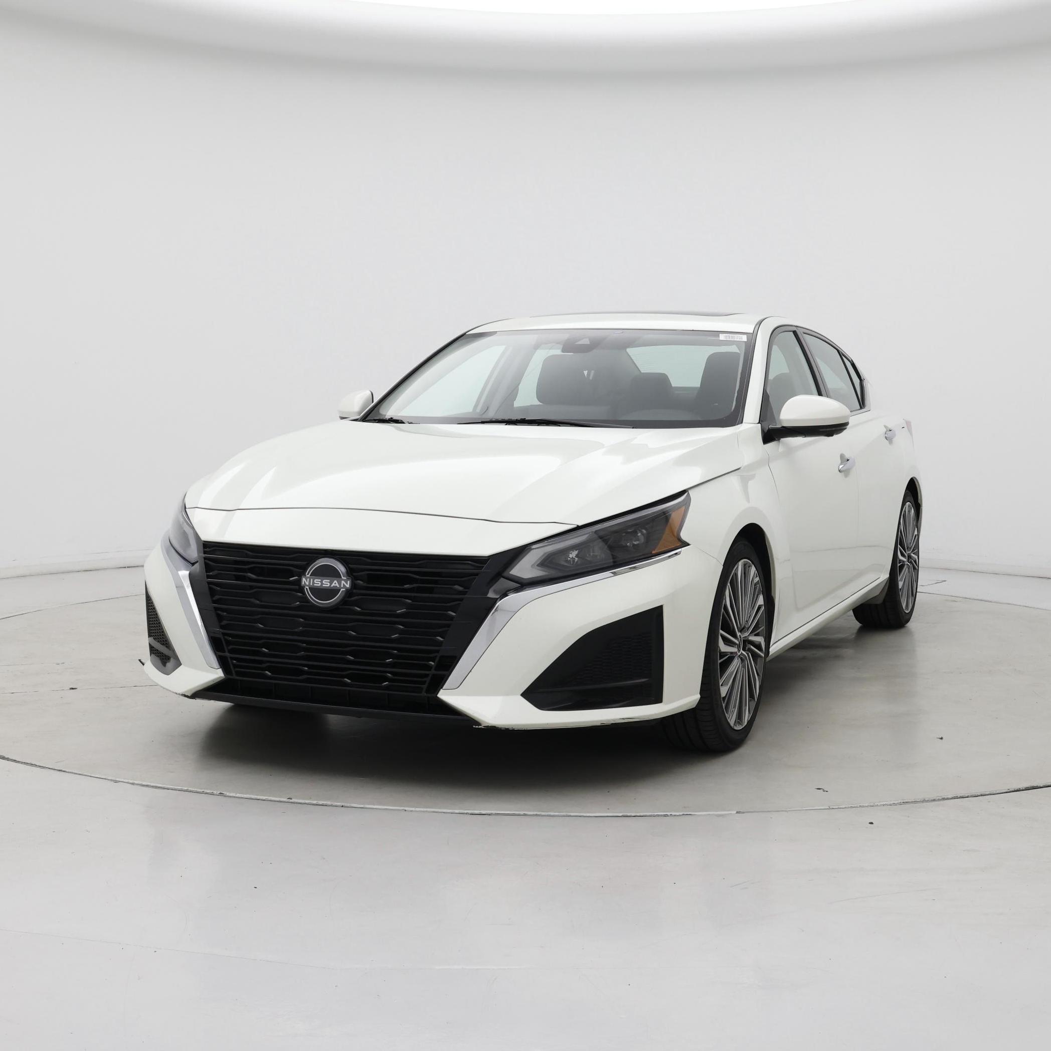 Thumbnail: 2023 Nissan Altima - 4