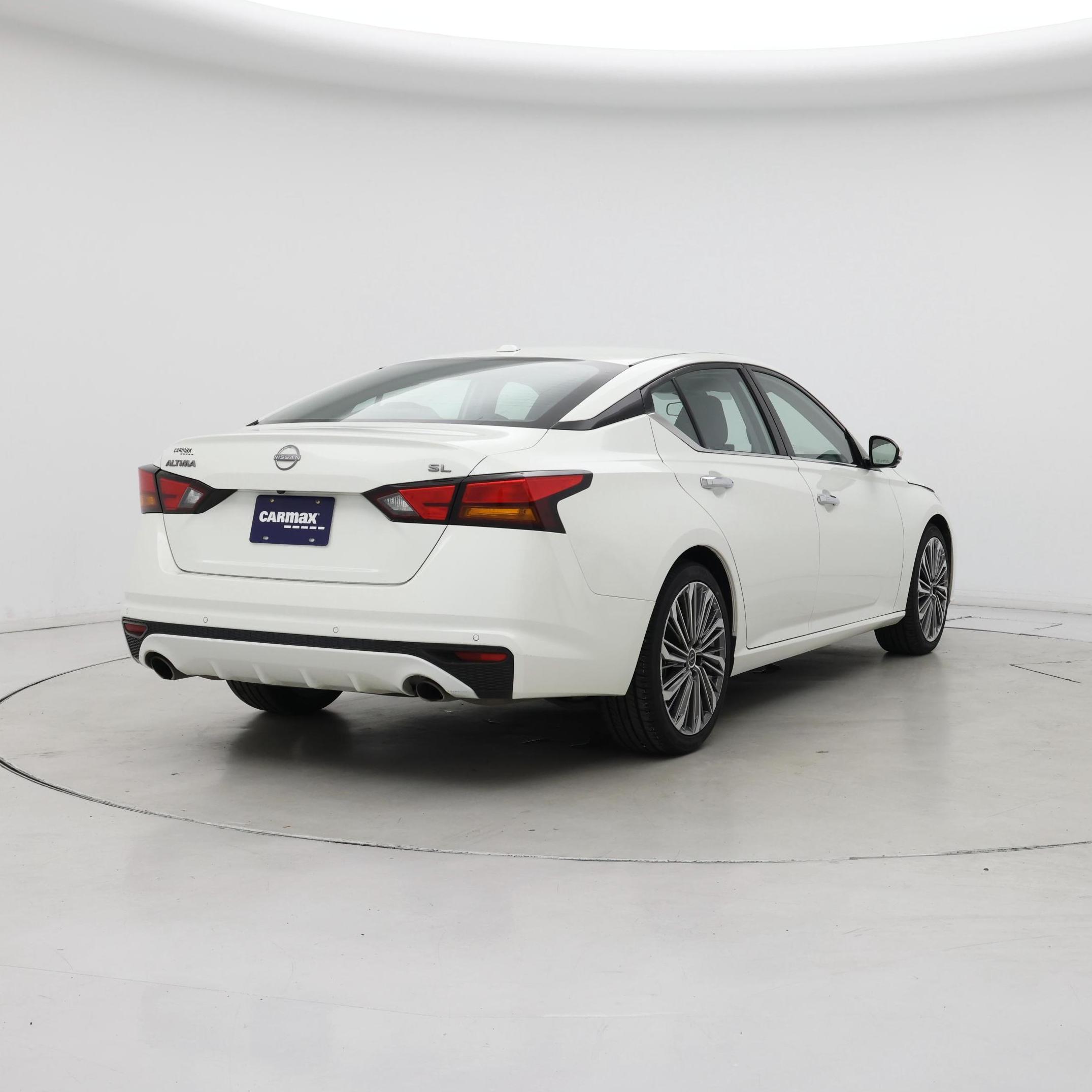 Thumbnail: 2023 Nissan Altima - 8