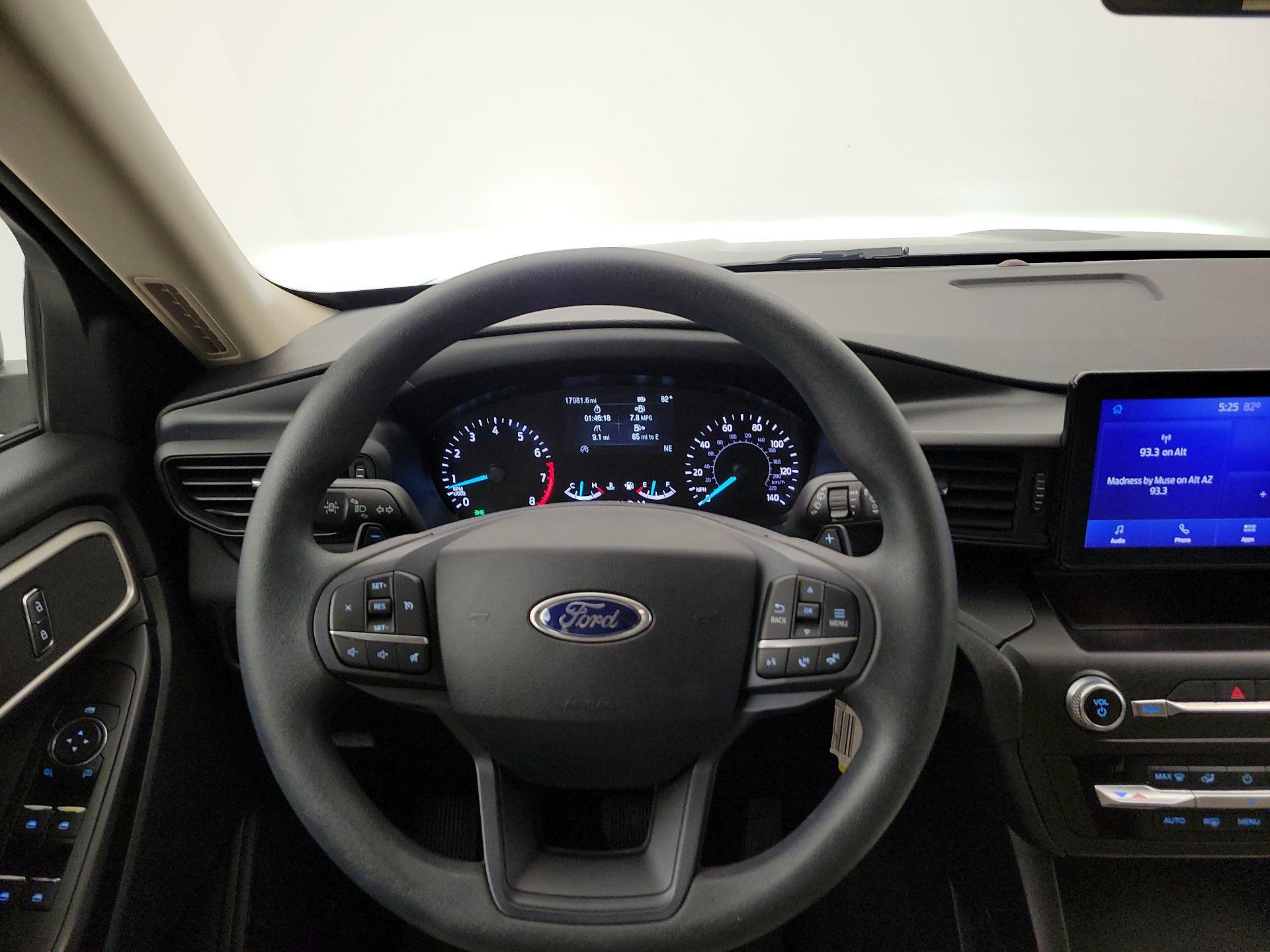 Thumbnail: 2020 Ford Explorer - 10