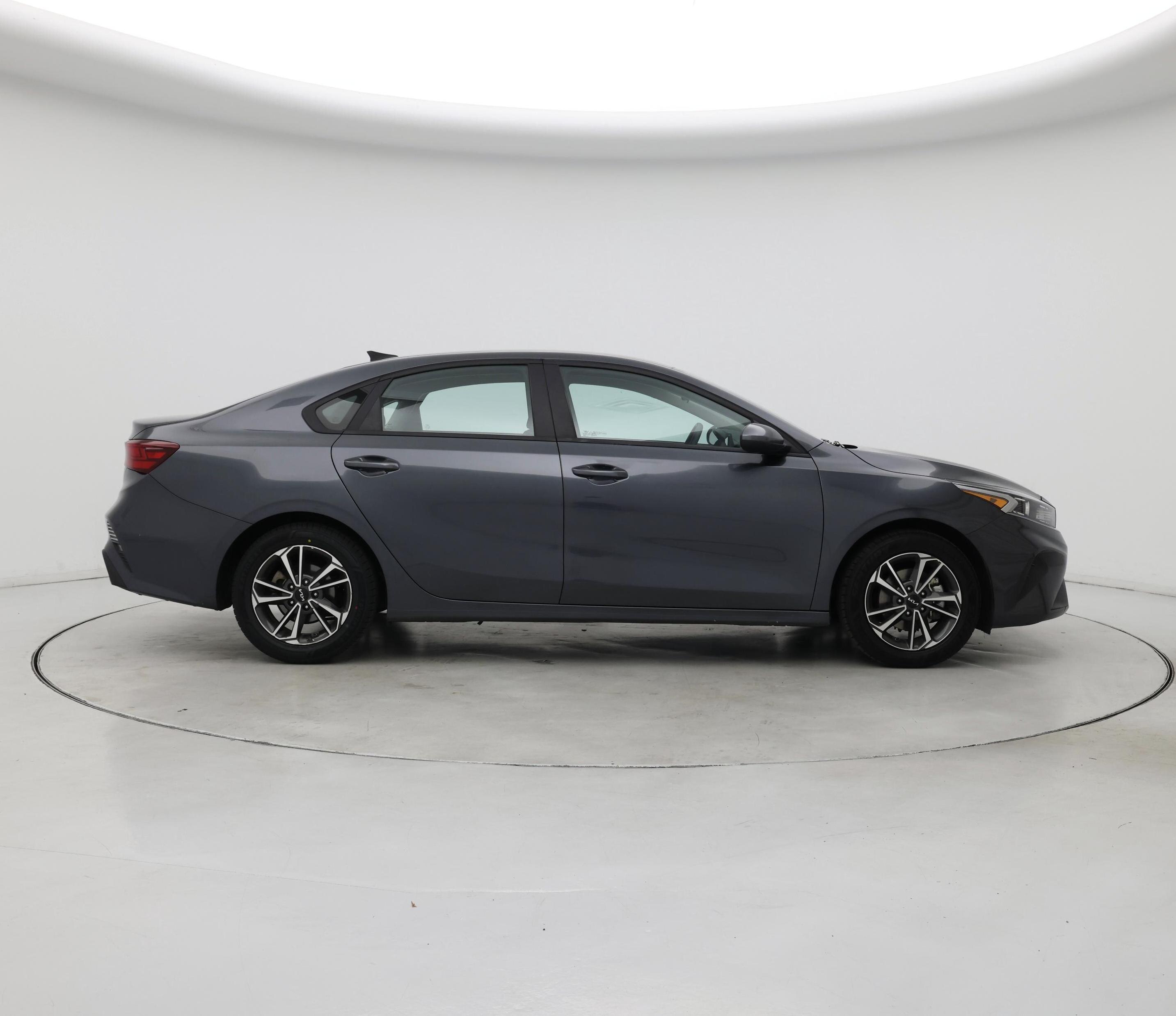 Thumbnail: 2023 Kia Forte - 7